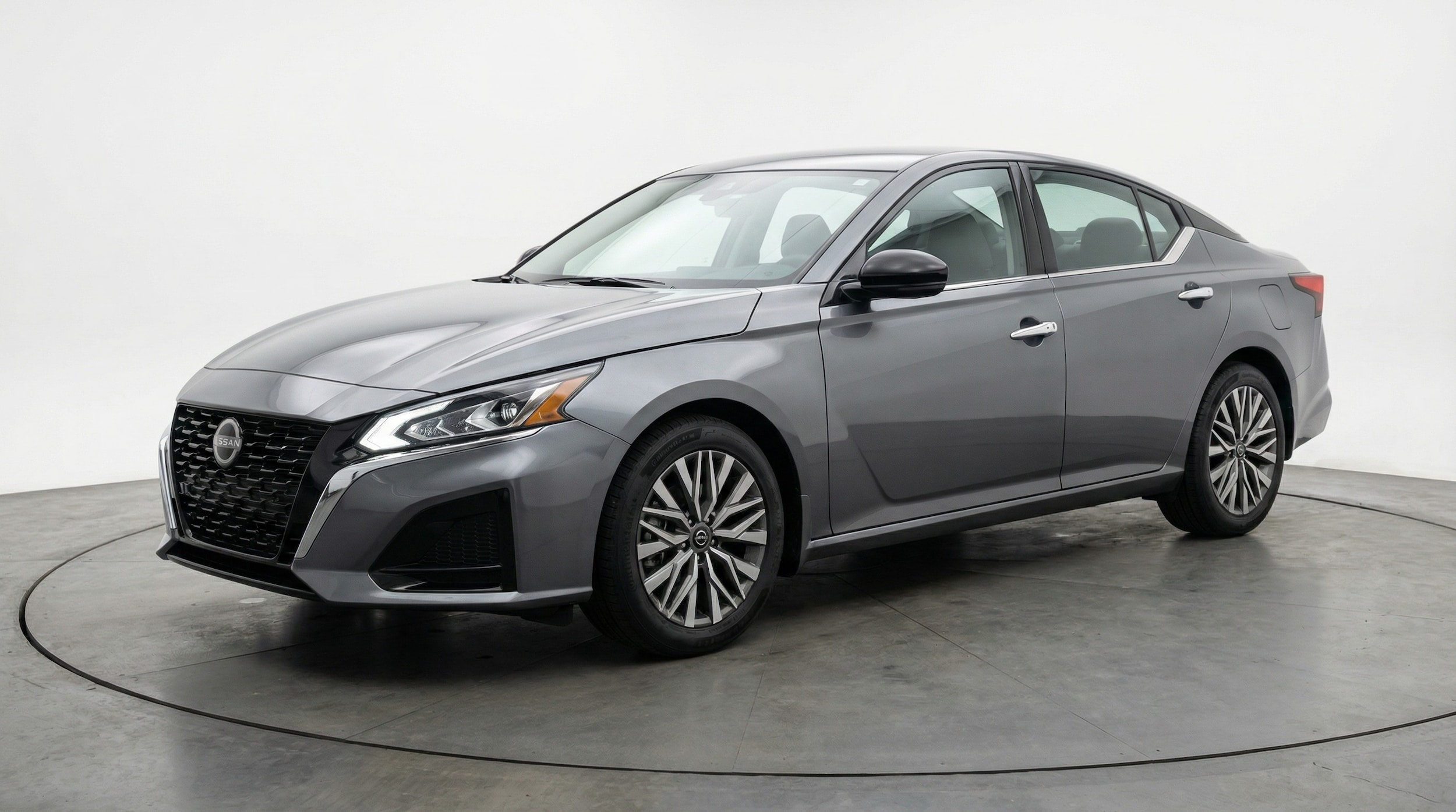 Thumbnail: 2025 Nissan Altima - 3