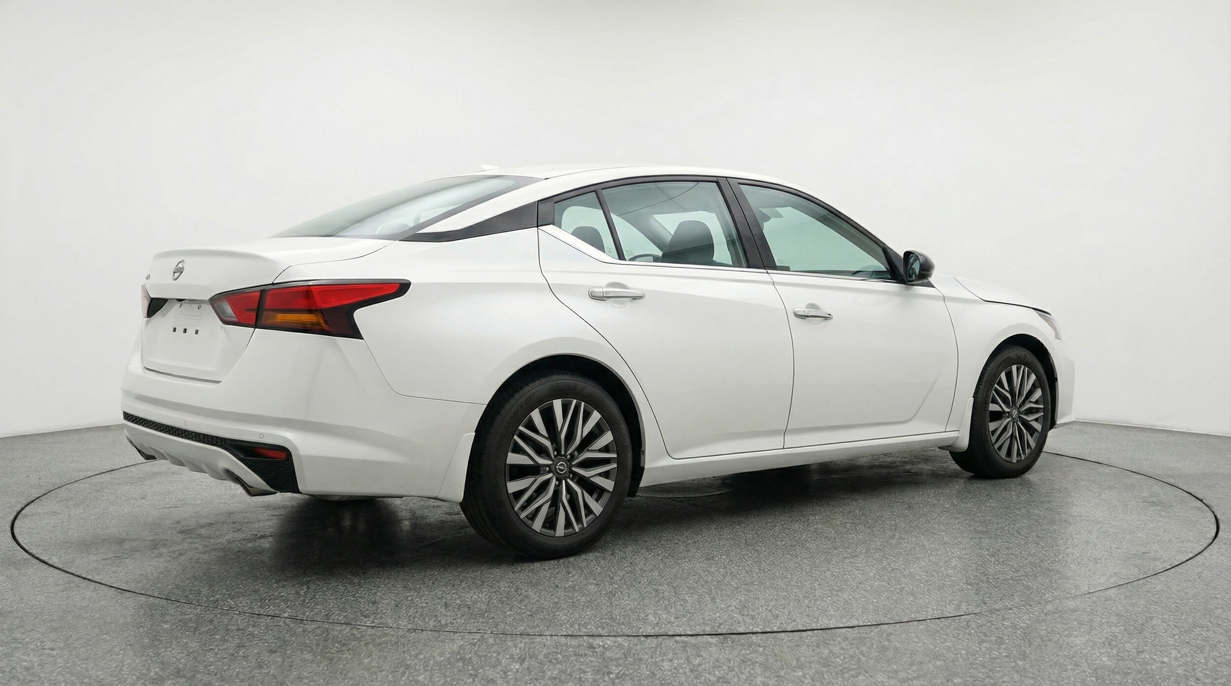 Thumbnail: 2025 Nissan Altima - 7