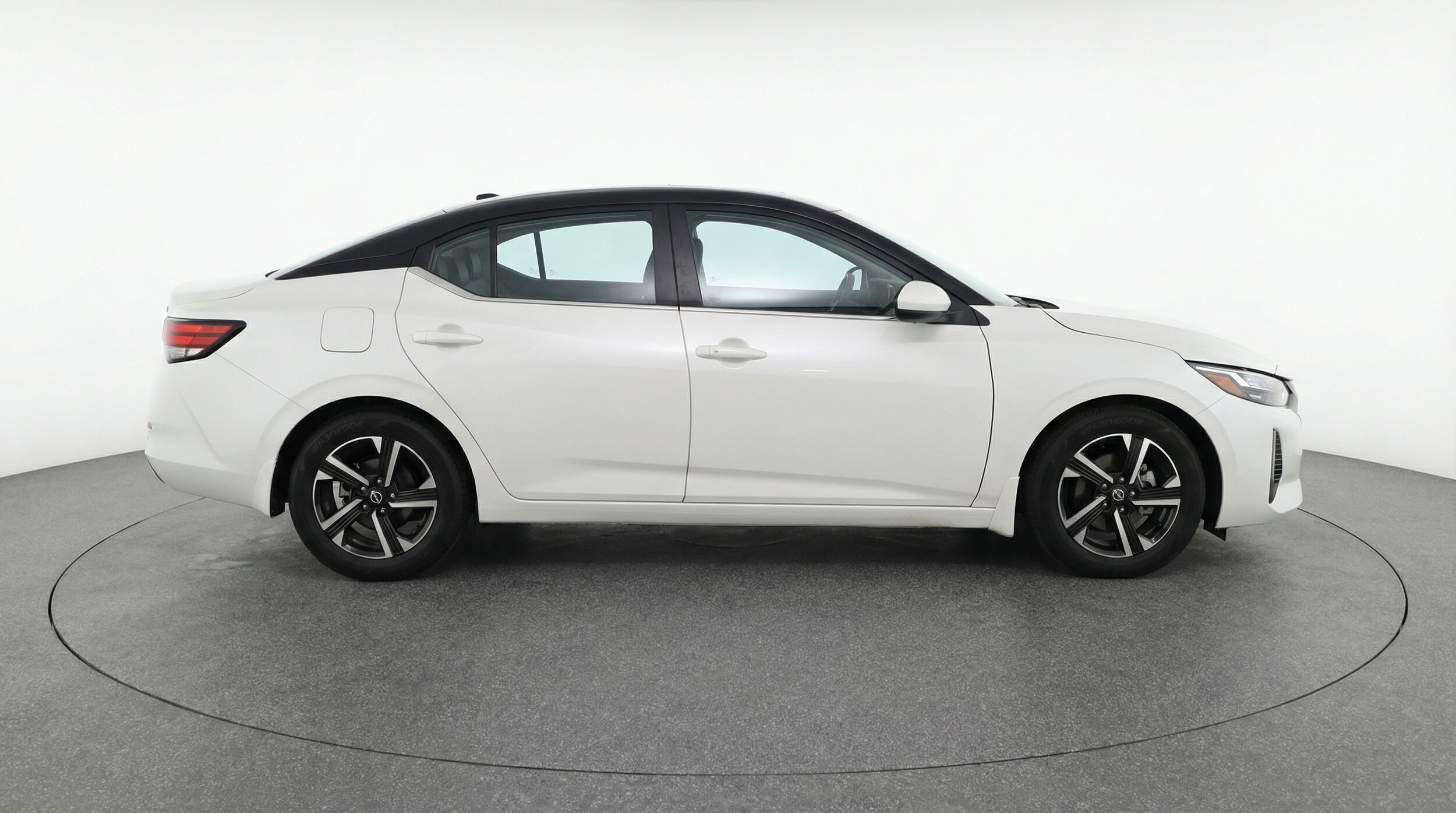Thumbnail: 2025 Nissan Sentra - 8