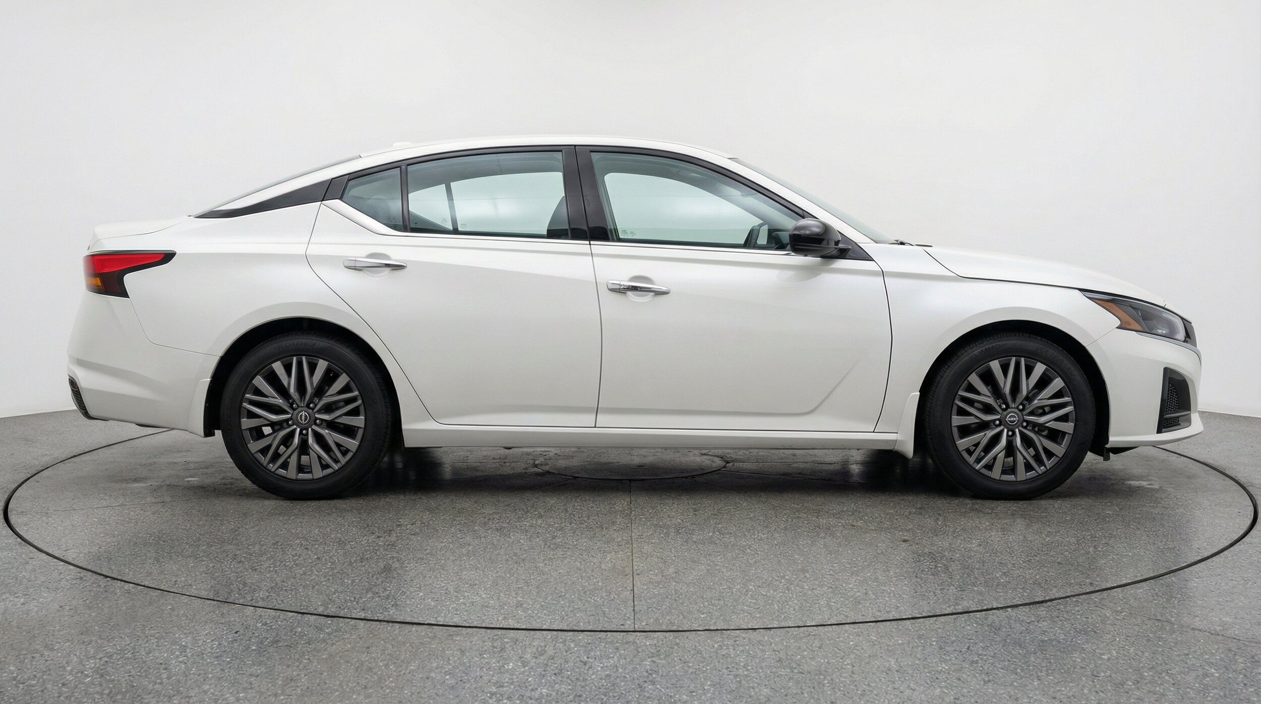Thumbnail: 2025 Nissan Altima - 11