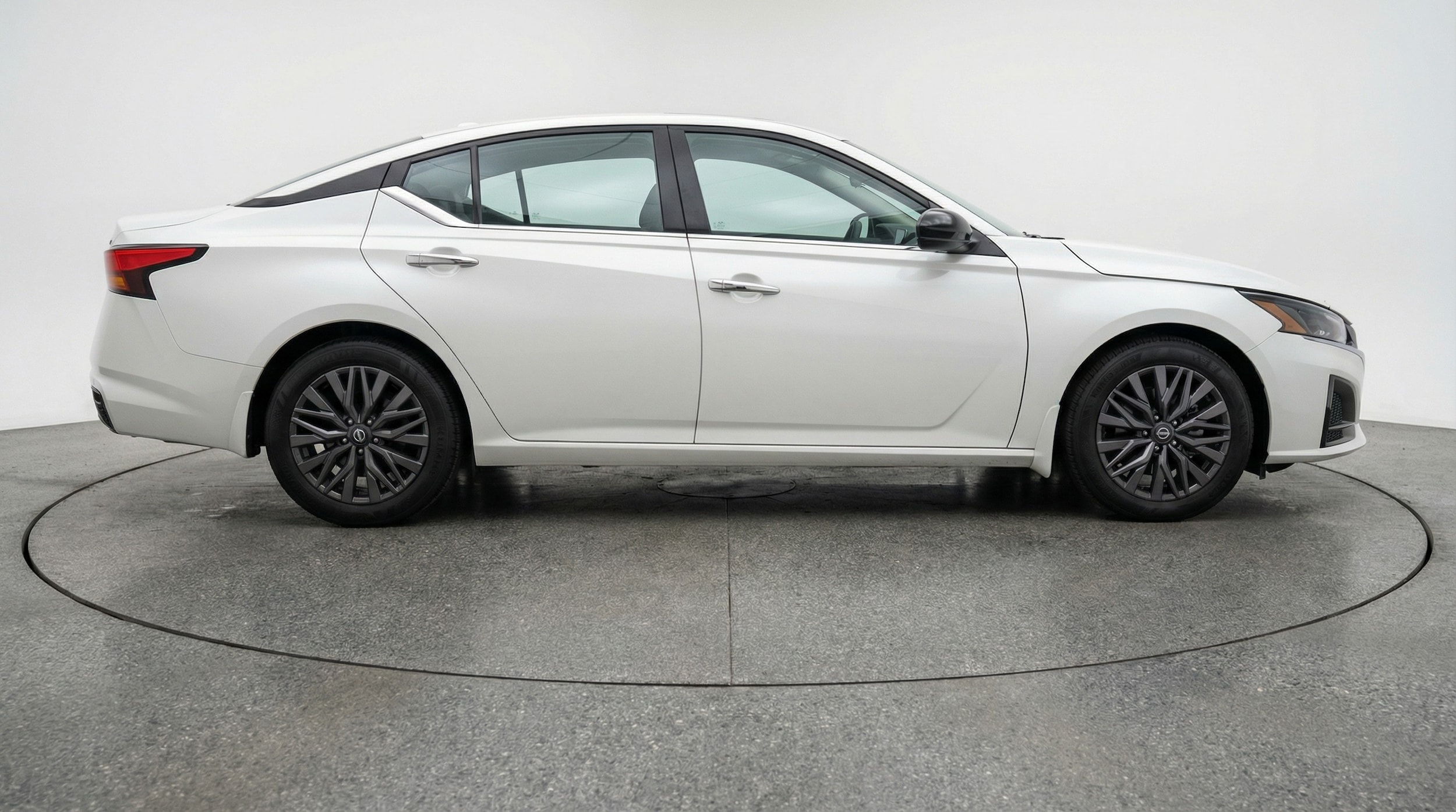 Thumbnail: 2025 Nissan Altima - 8