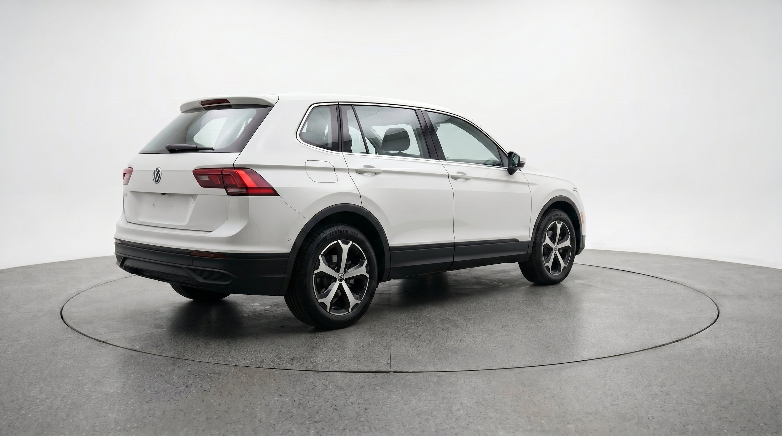 Thumbnail: 2026 Volkswagen Tiguan - 9
