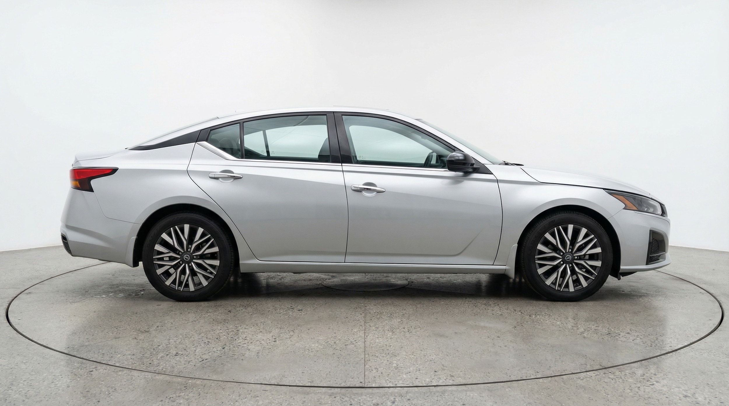 Thumbnail: 2025 Nissan Altima - 8