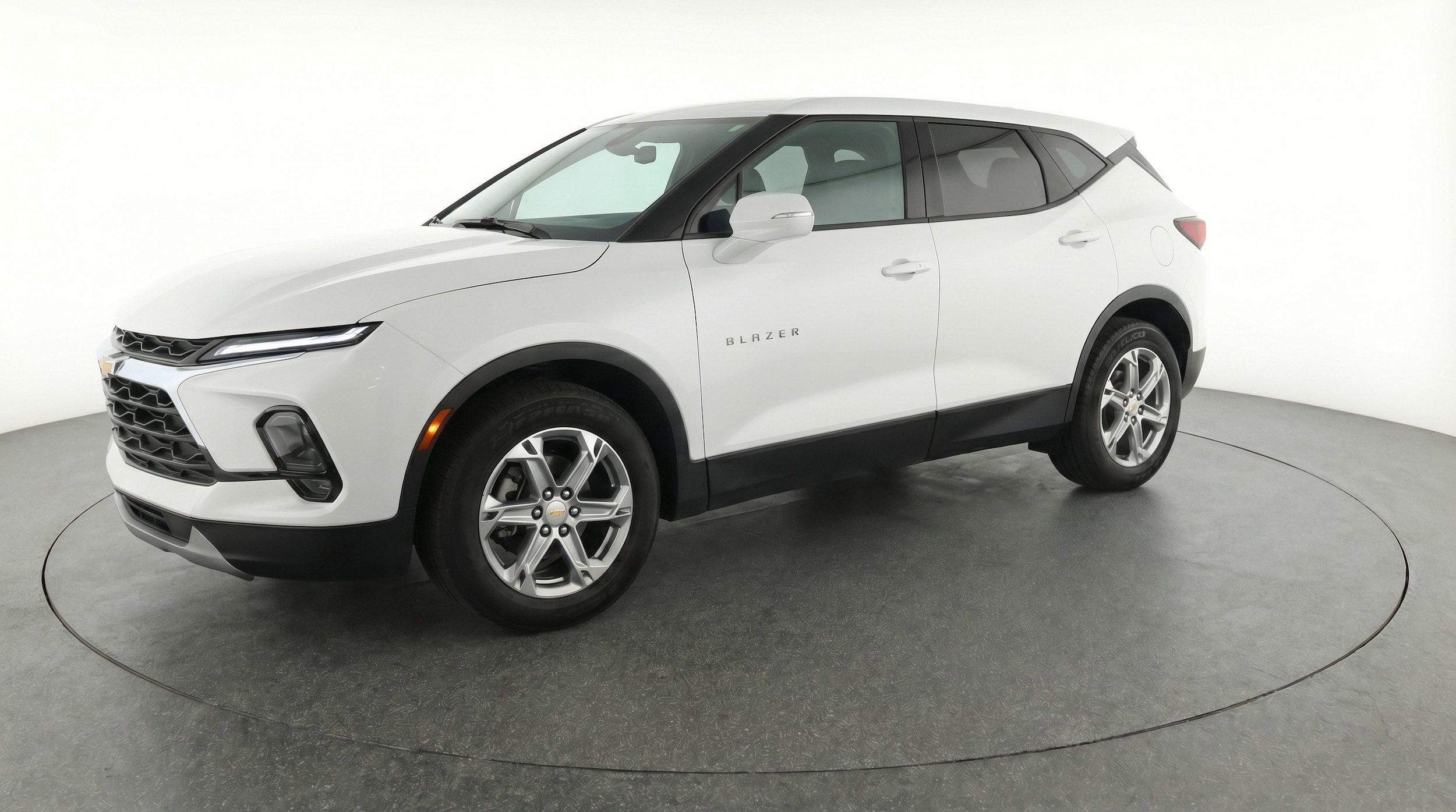 Thumbnail: 2025 Chevrolet Blazer - 3