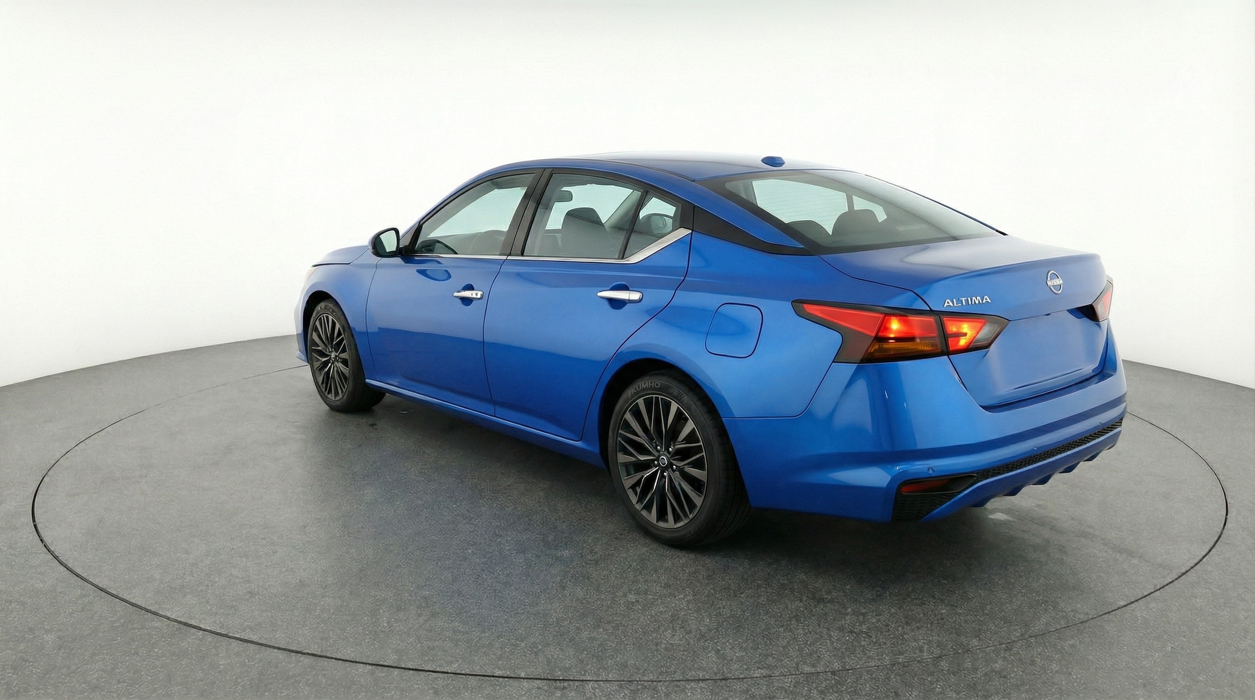 Thumbnail: 2025 Nissan Altima - 5