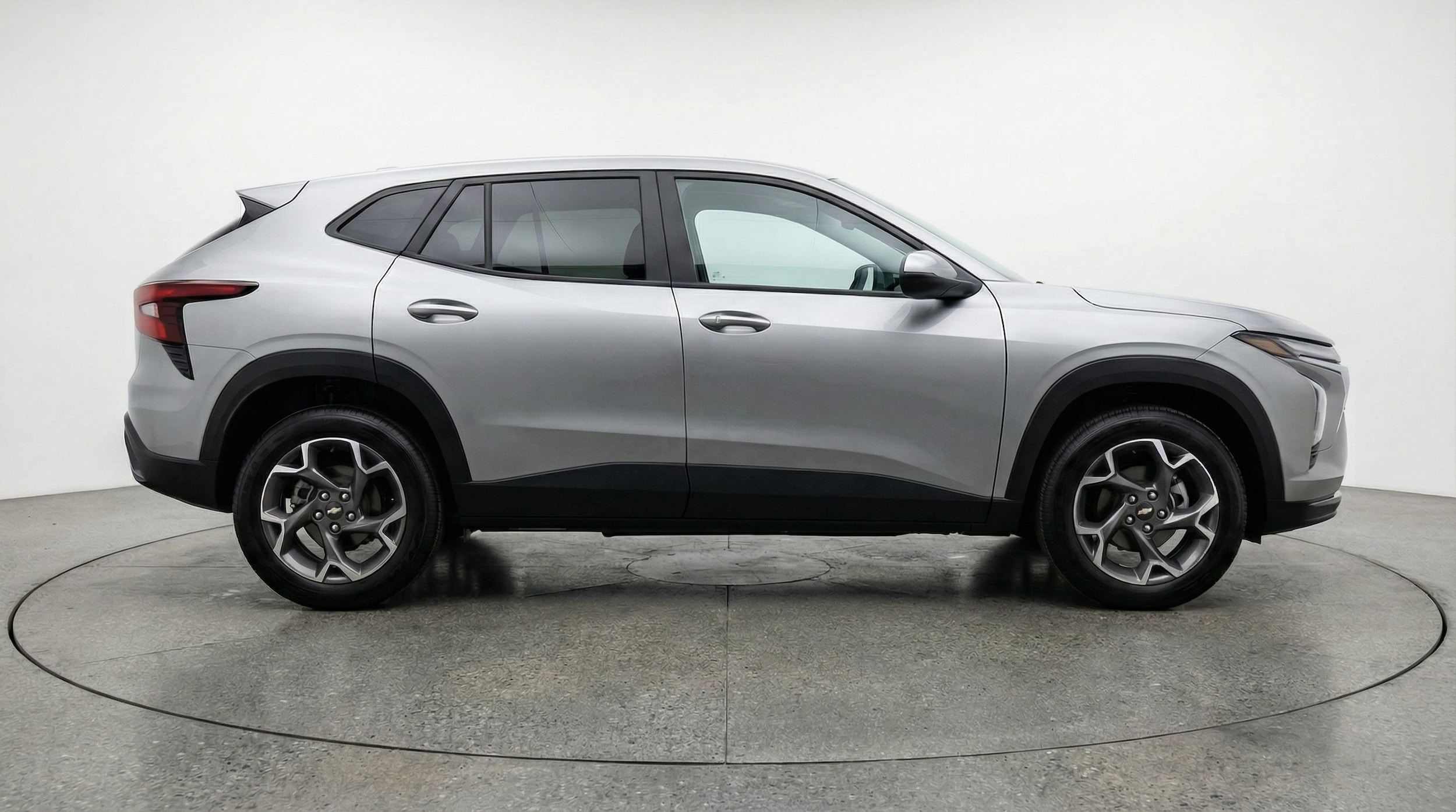 Thumbnail: 2025 Chevrolet Trax - 8