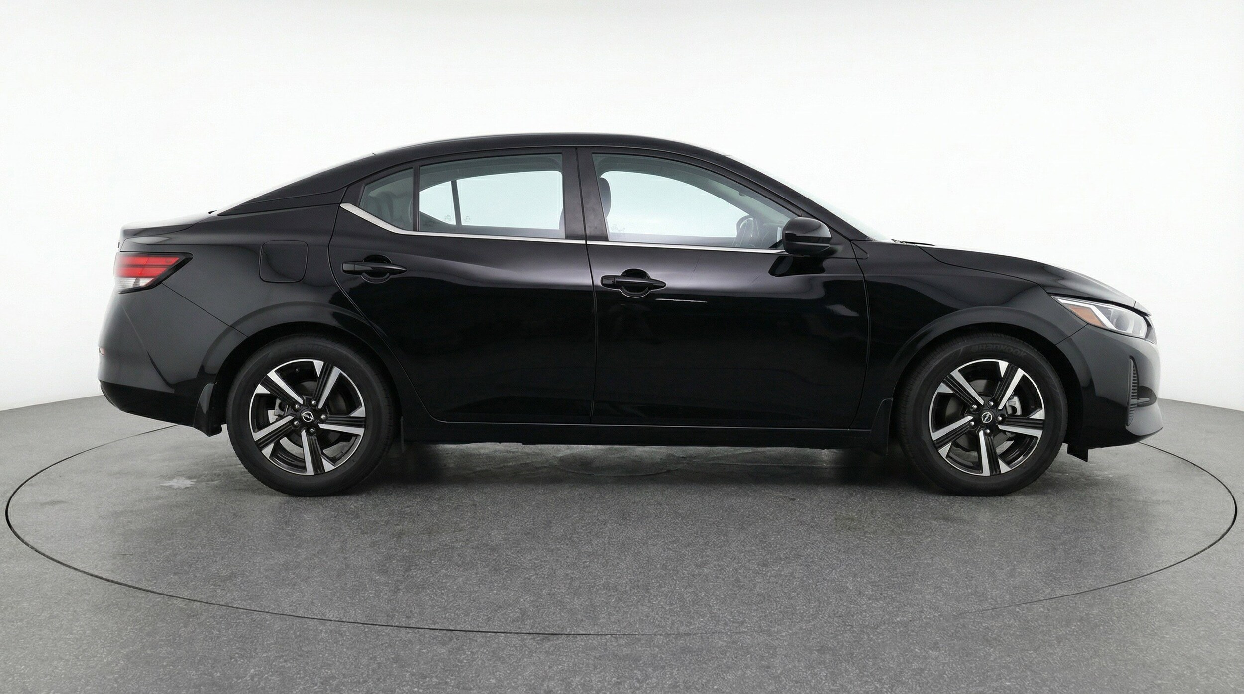 Thumbnail: 2025 Nissan Sentra - 11
