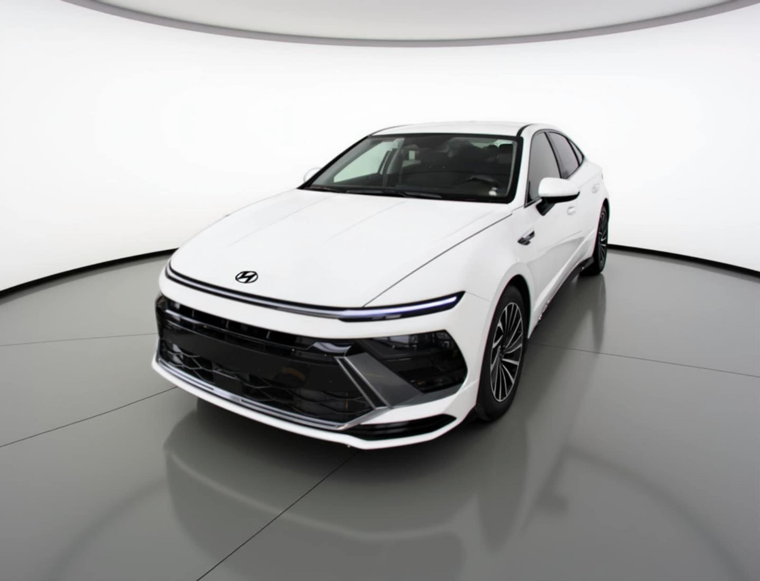 Thumbnail: 2025 Hyundai Sonata - 3