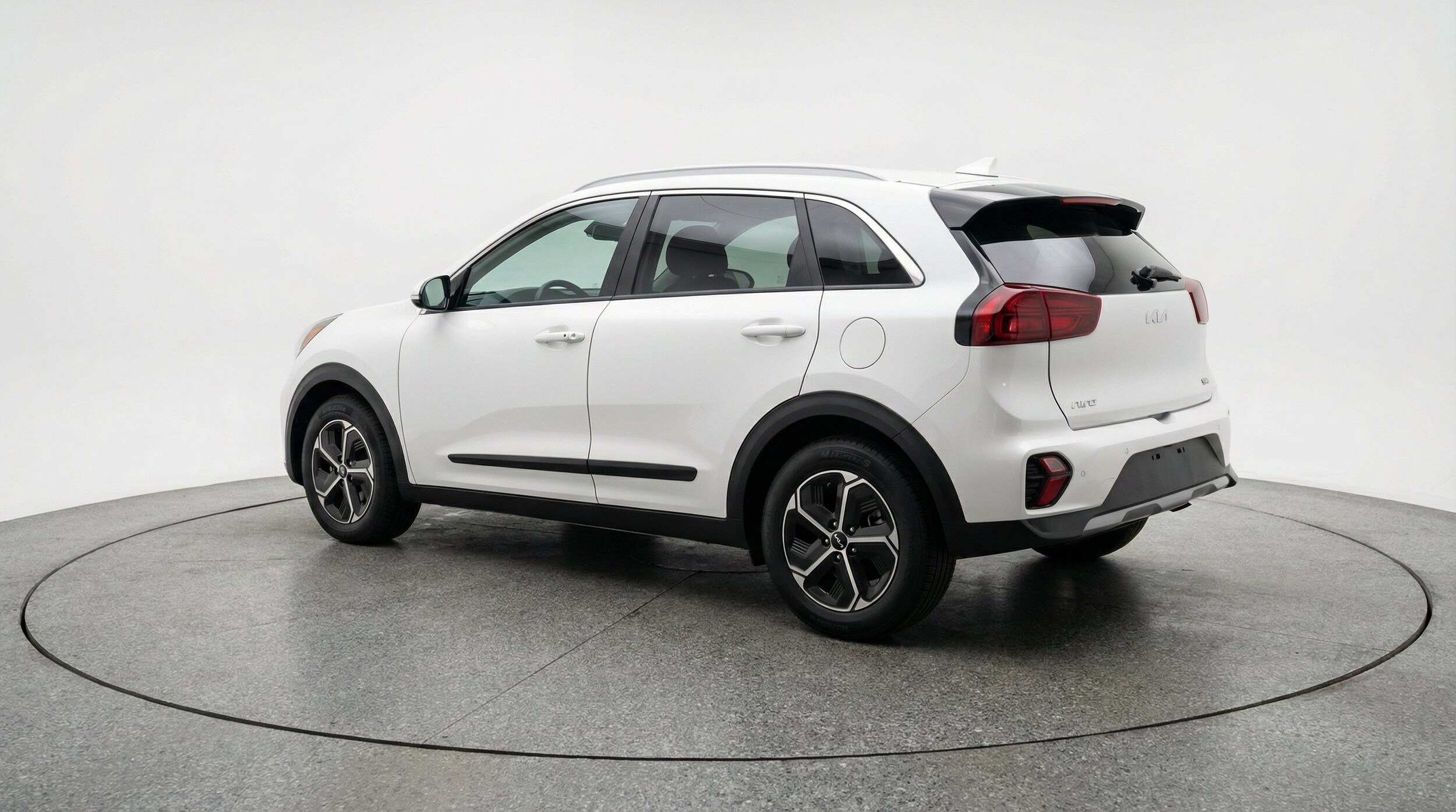 Thumbnail: 2026 Kia Niro - 6