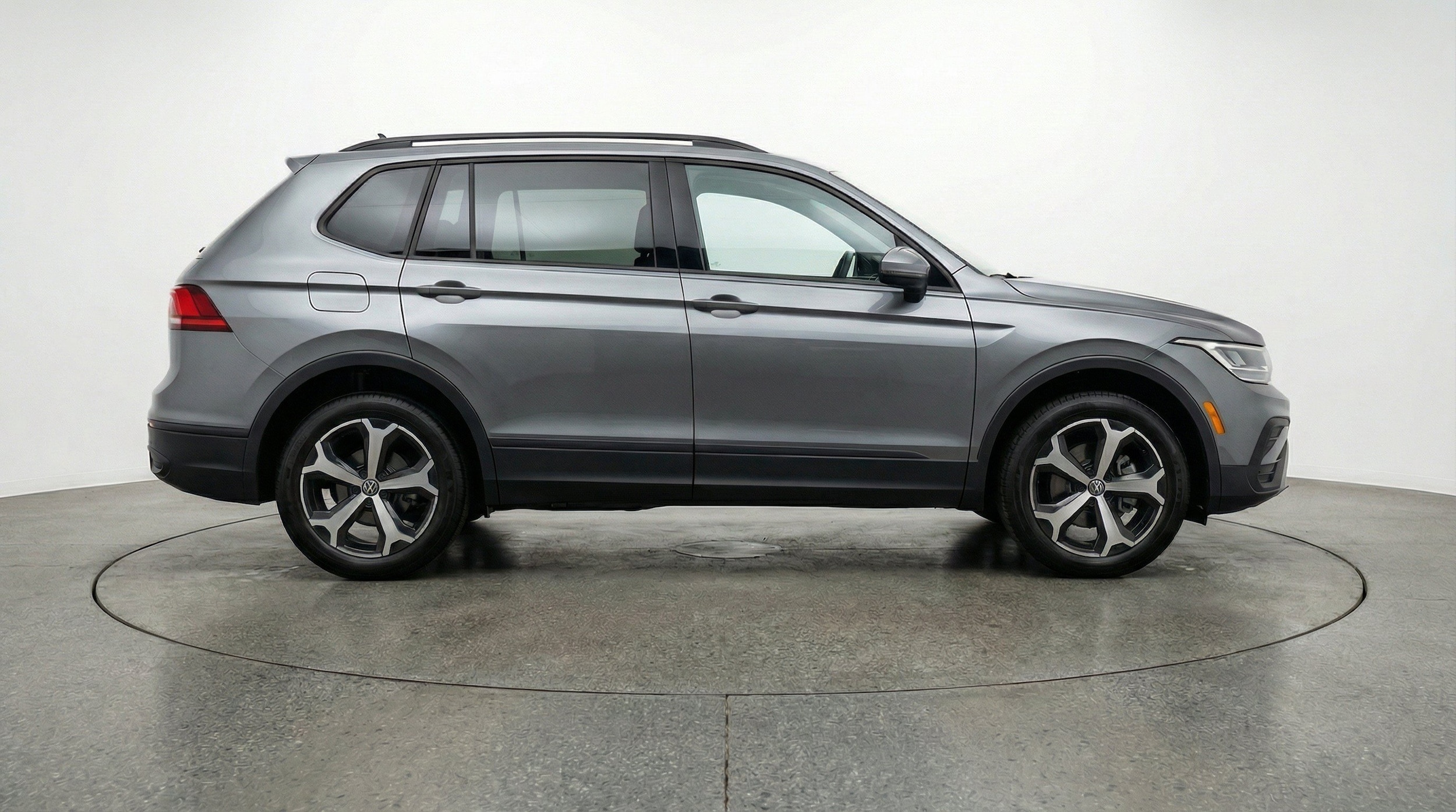 Thumbnail: 2026 Volkswagen Tiguan - 11