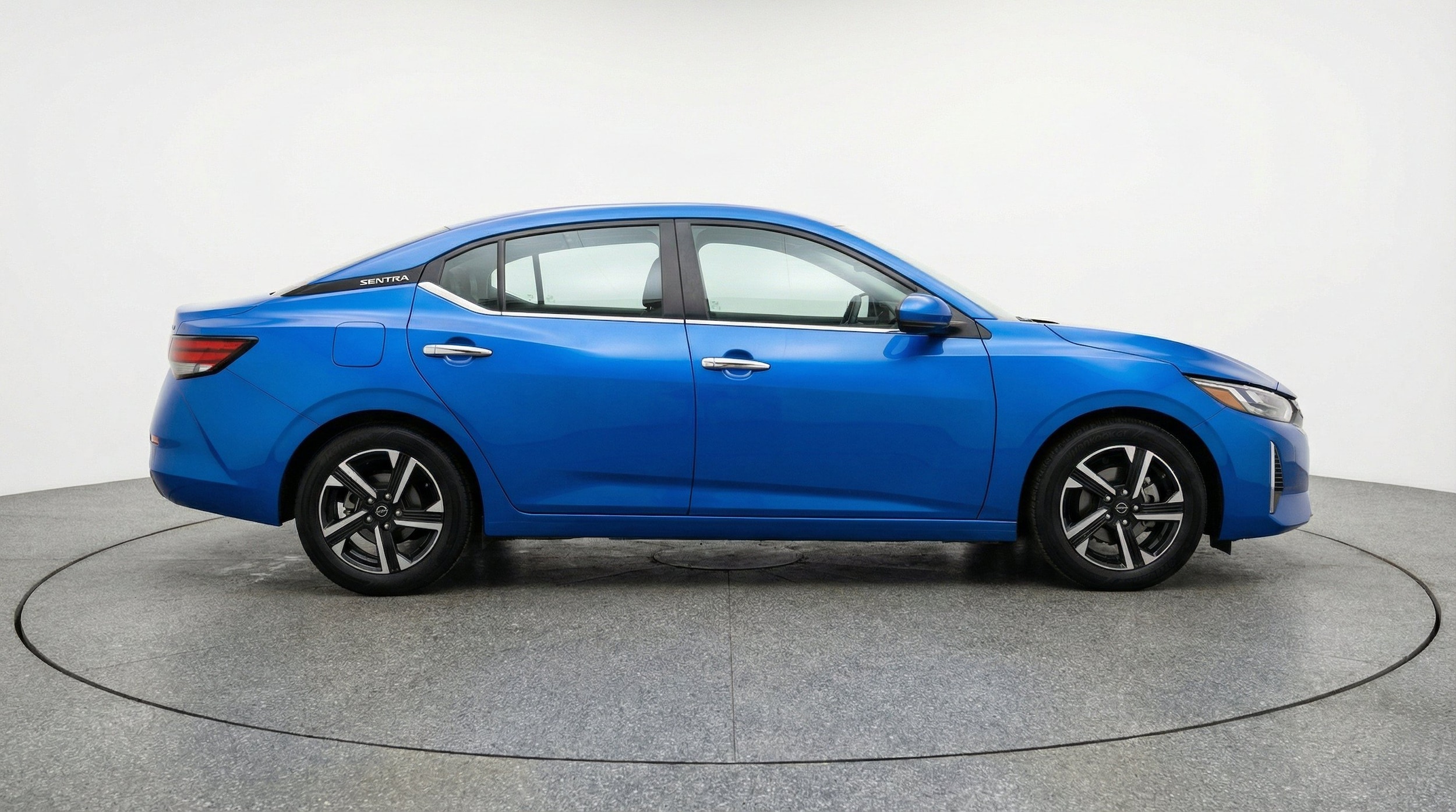 Thumbnail: 2025 Nissan Sentra - 11