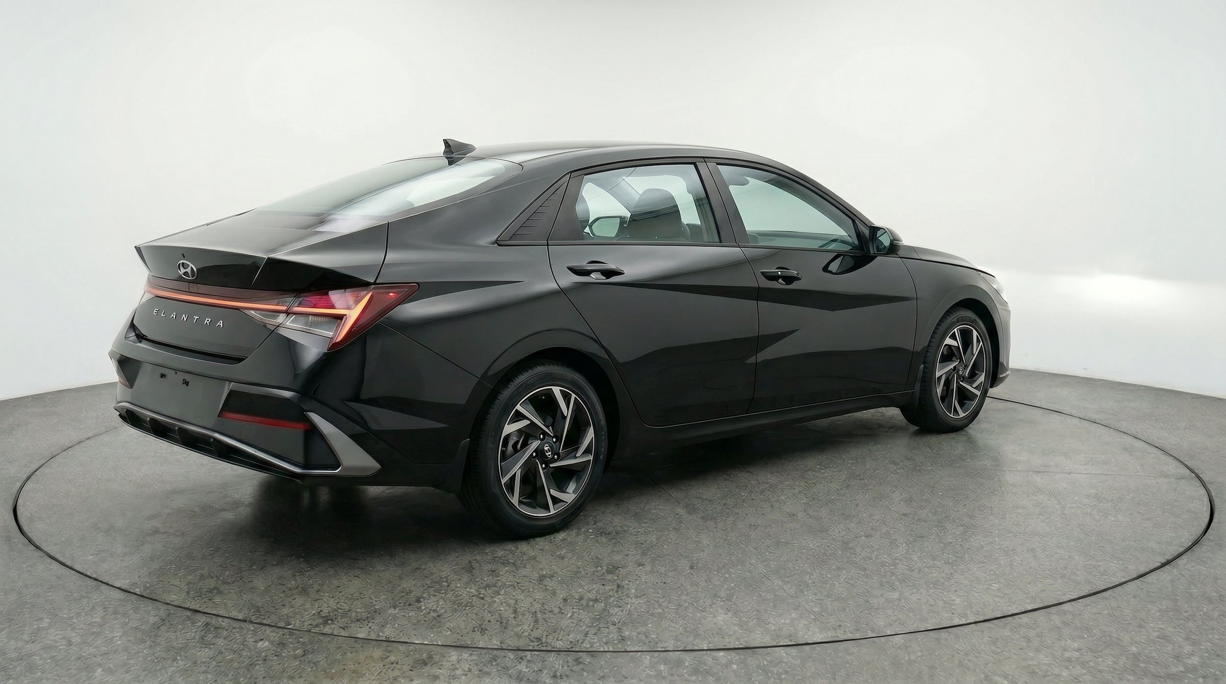 Thumbnail: 2025 Hyundai Elantra - 9