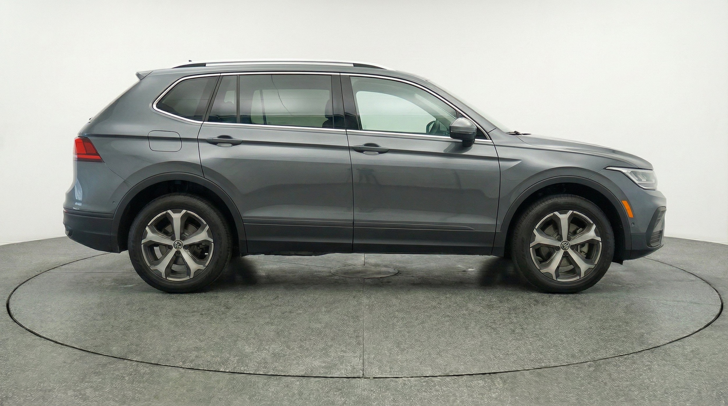 Thumbnail: 2026 Volkswagen Tiguan - 11
