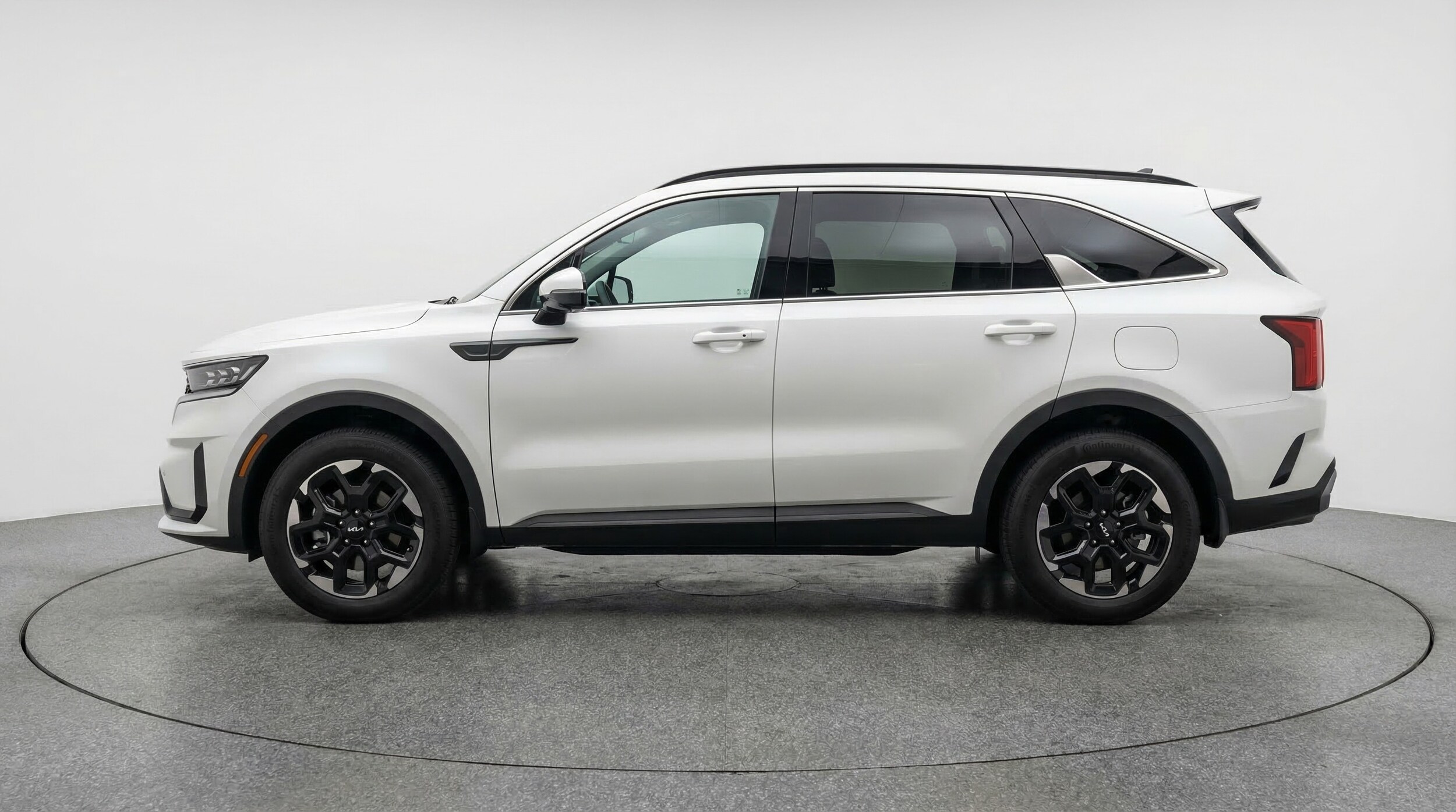 Thumbnail: 2024 Kia Sorento - 4