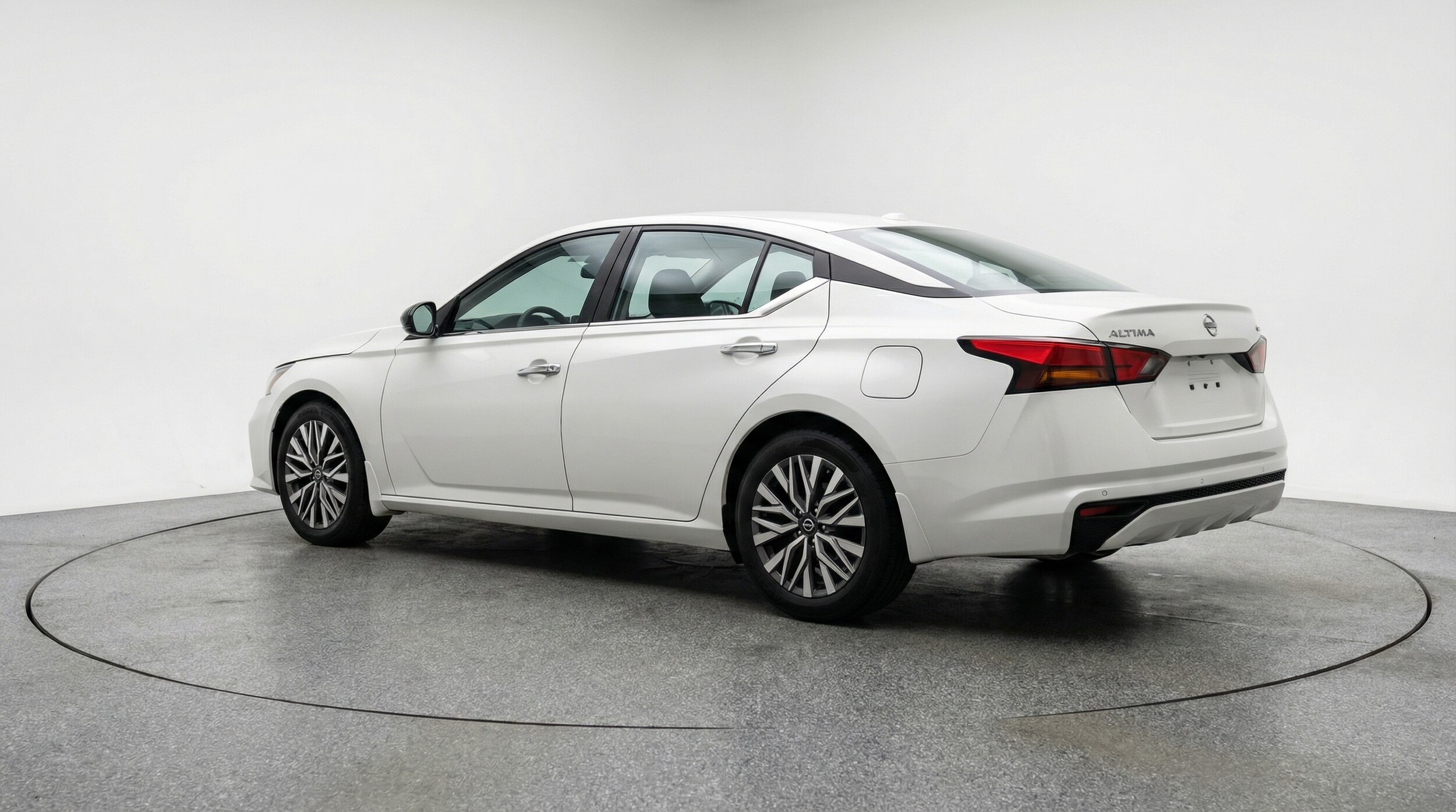 Thumbnail: 2025 Nissan Altima - 5