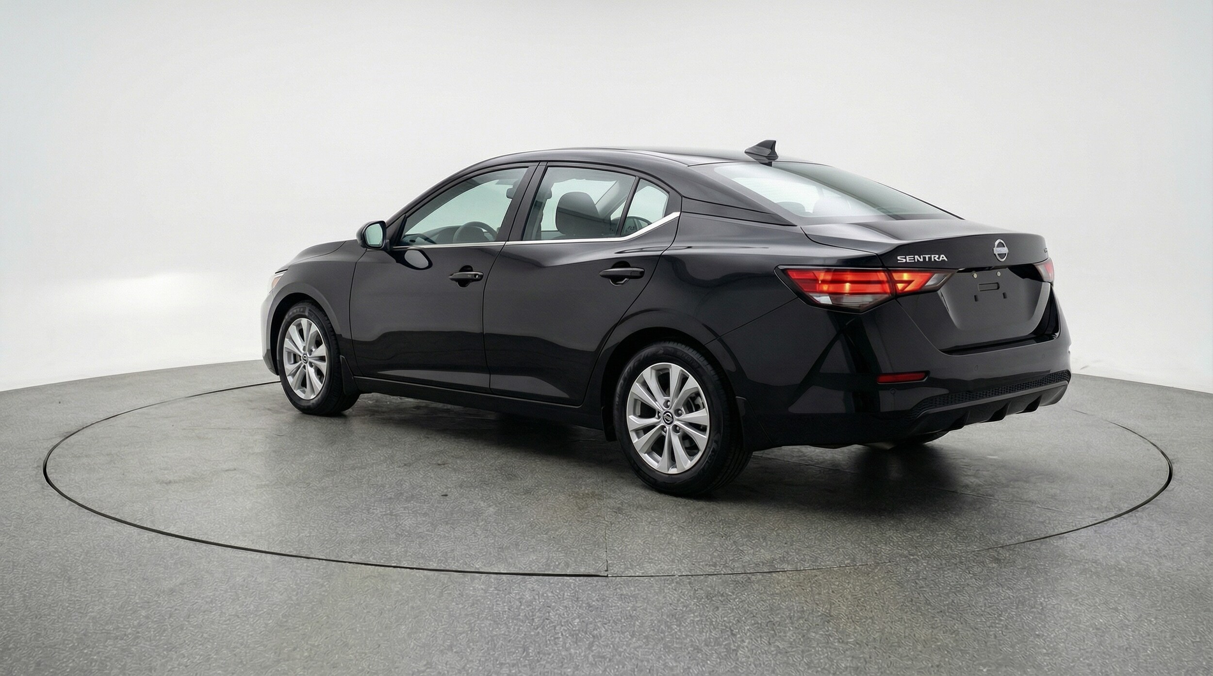 Thumbnail: 2025 Nissan Sentra - 5