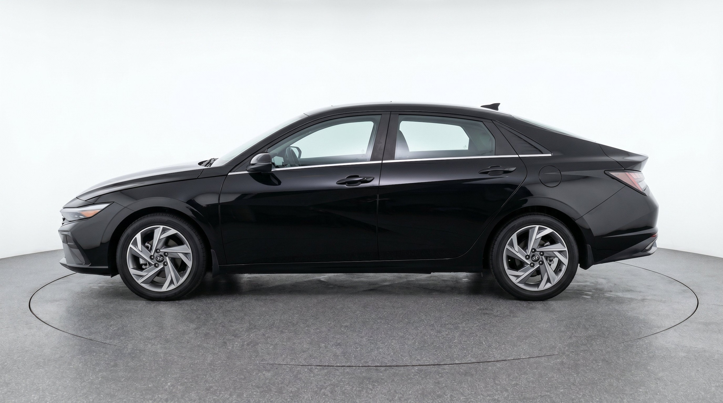 Thumbnail: 2025 Hyundai Elantra - 5