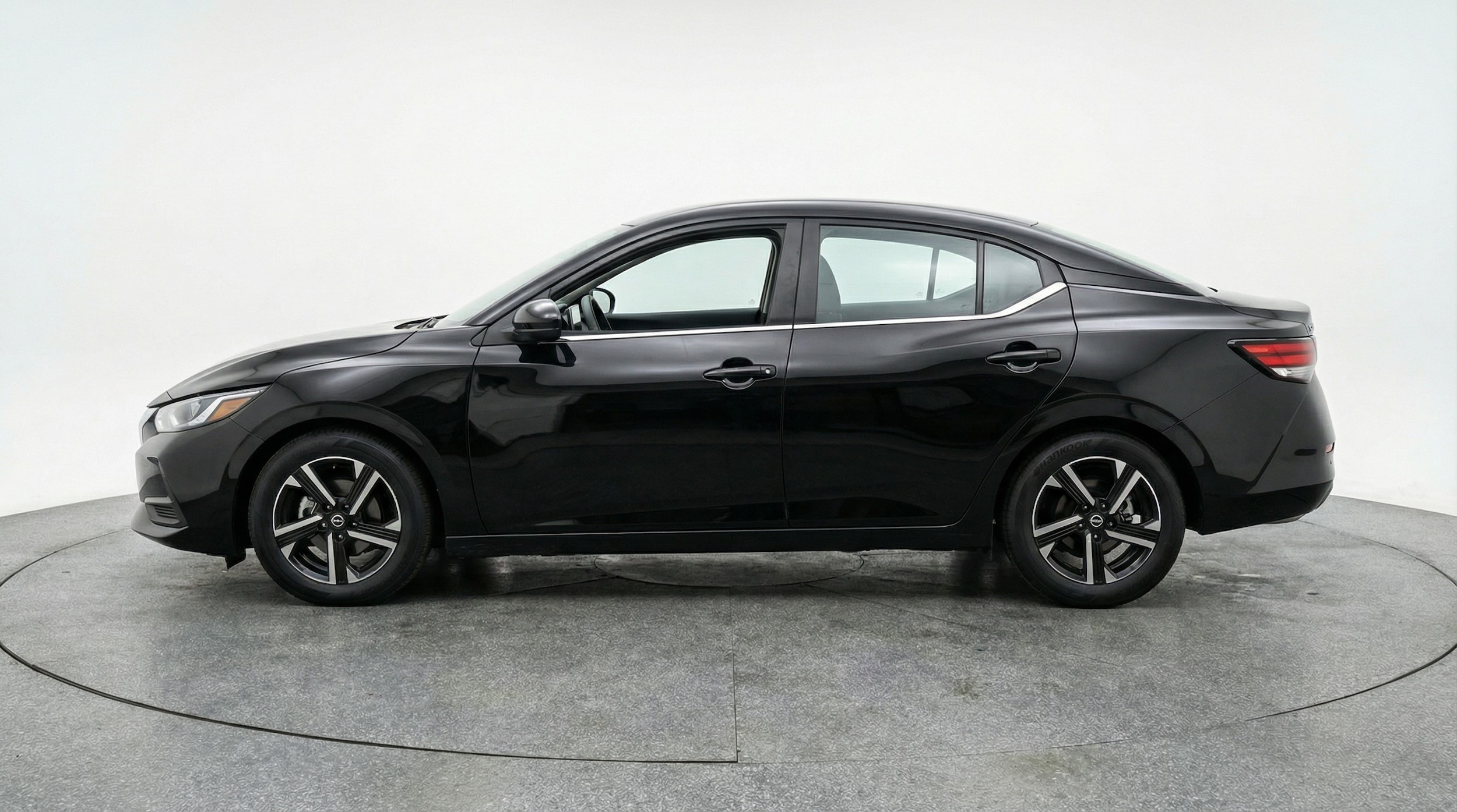 Thumbnail: 2025 Nissan Sentra - 4