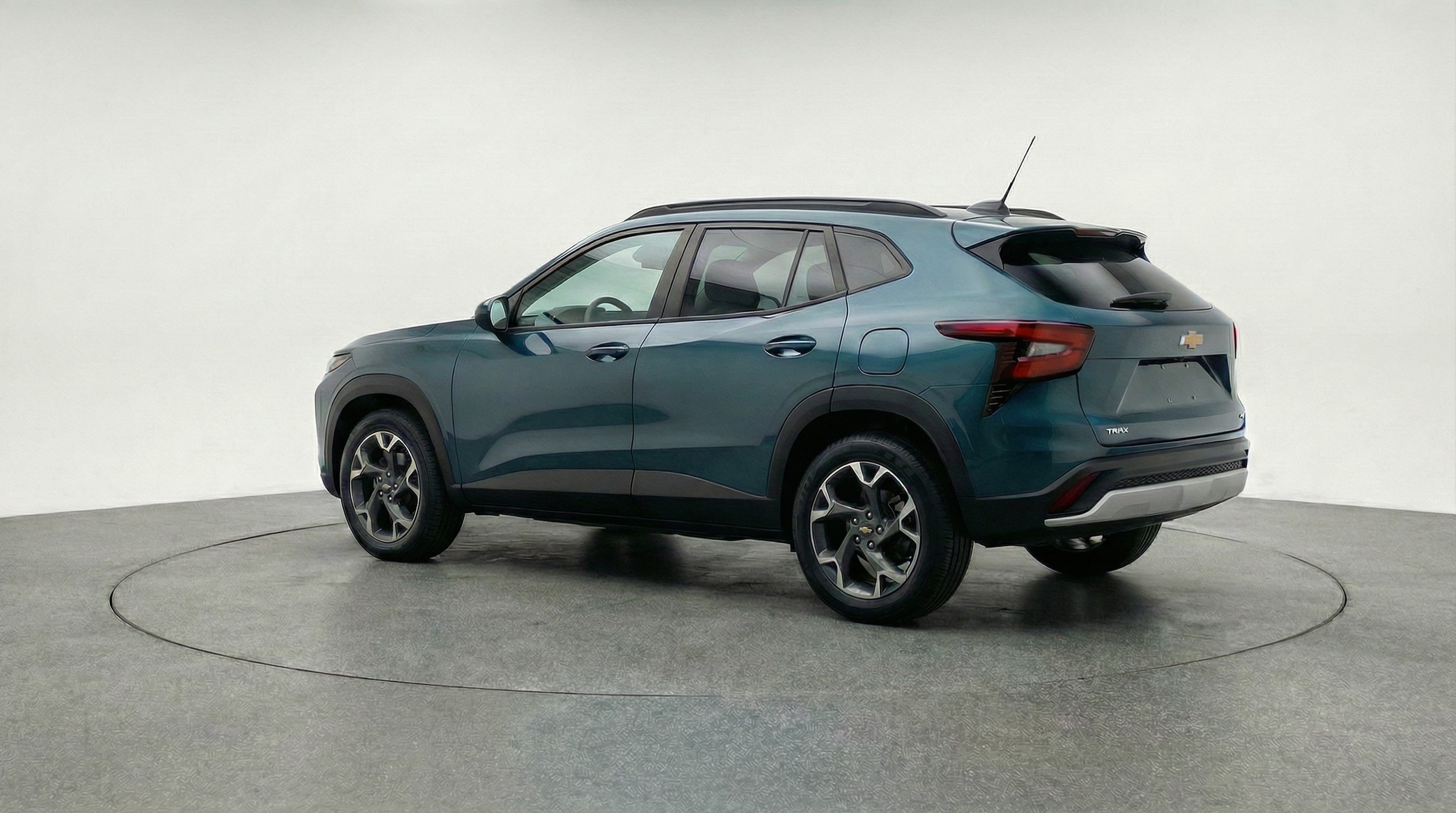 Thumbnail: 2025 Chevrolet Trax - 5