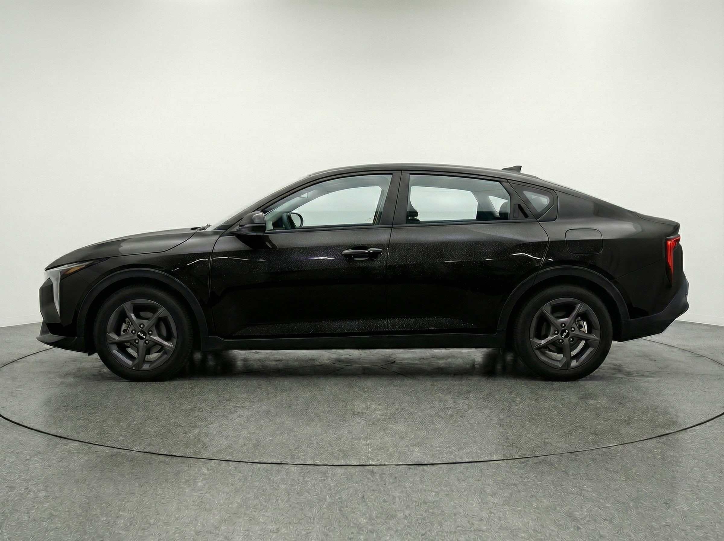Thumbnail: 2025 Kia K4 - 4