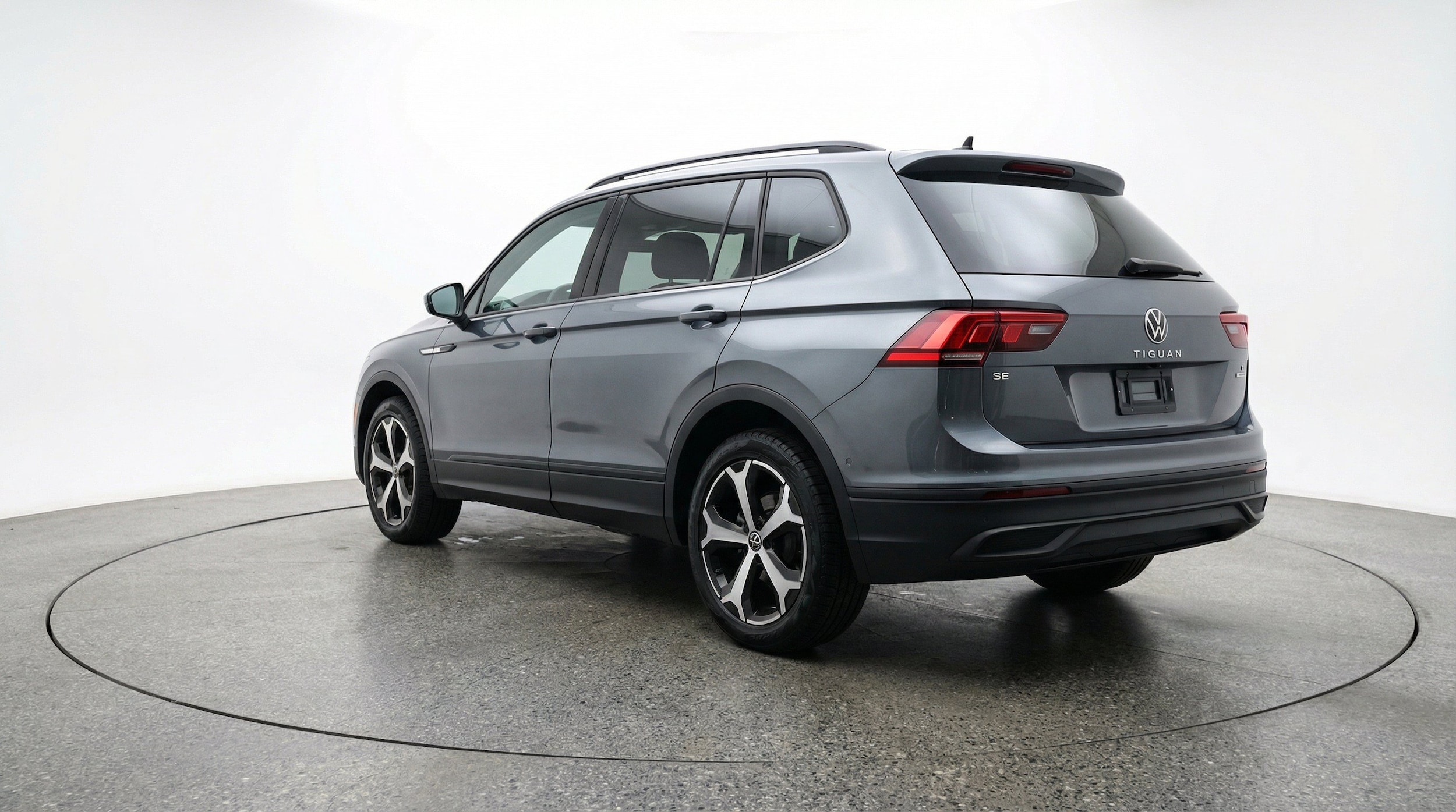 Thumbnail: 2026 Volkswagen Tiguan - 6