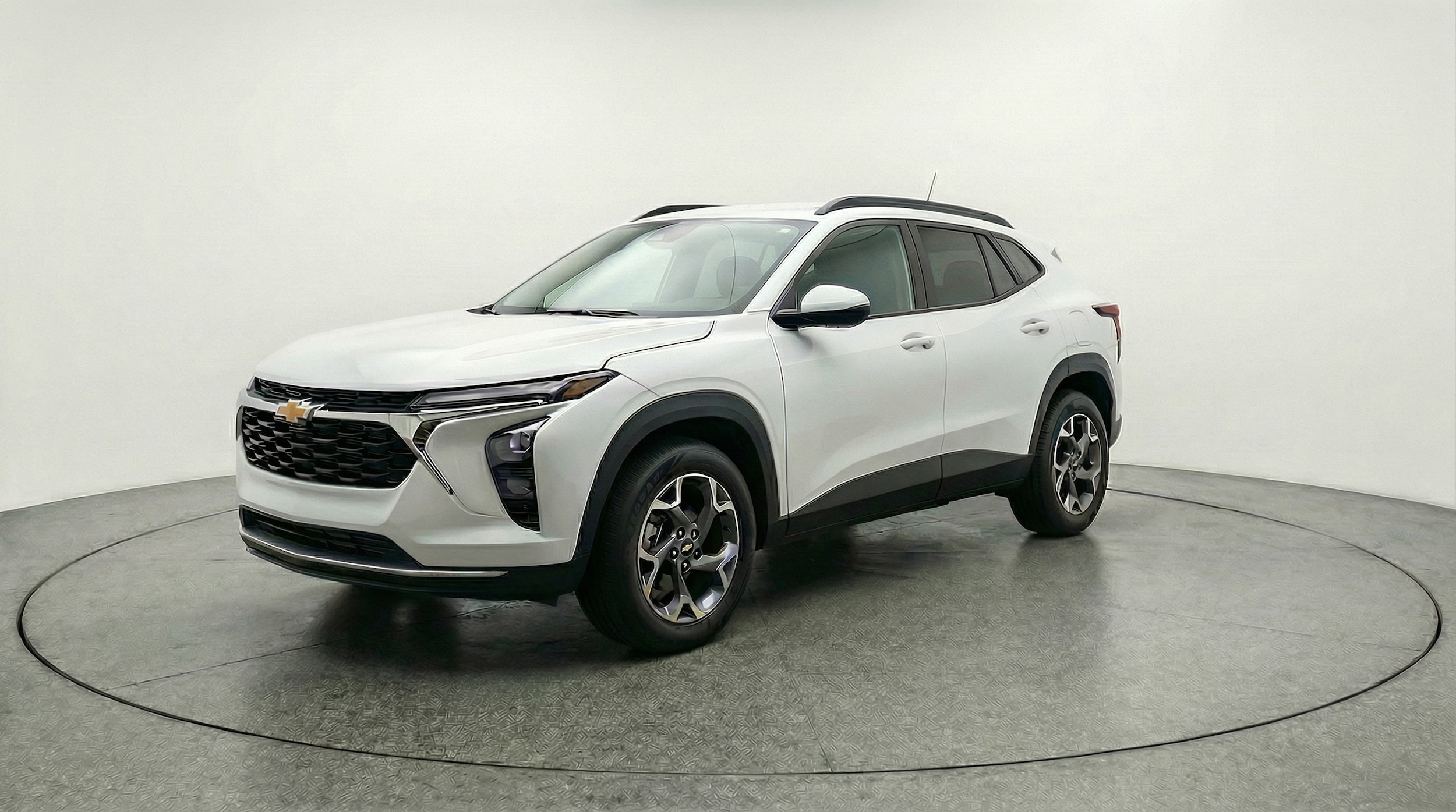 Thumbnail: 2025 Chevrolet Trax - 3