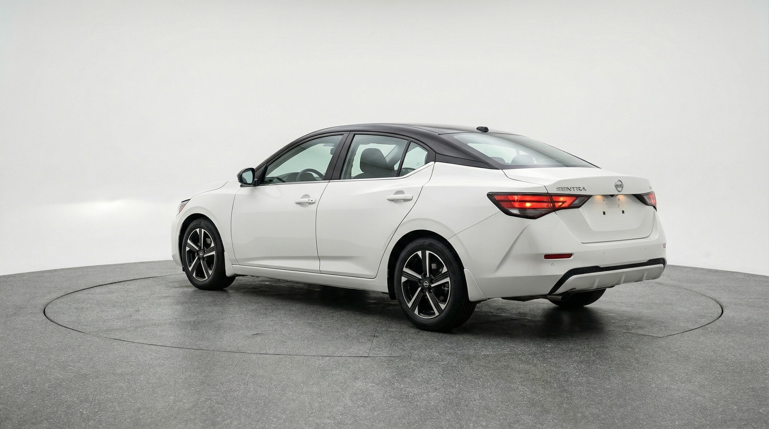 Thumbnail: 2025 Nissan Sentra - 5