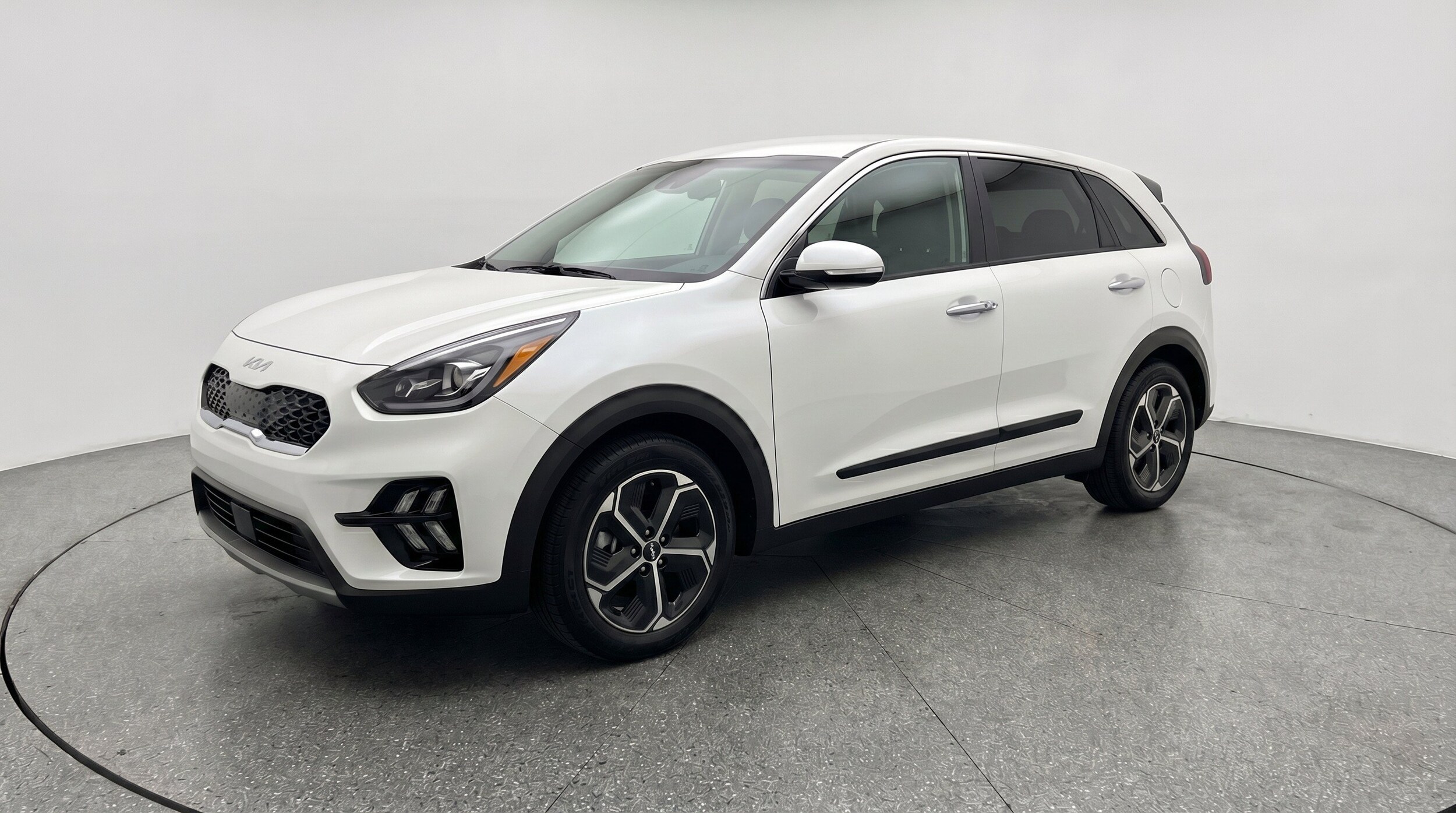 Thumbnail: 2026 Kia Niro - 3