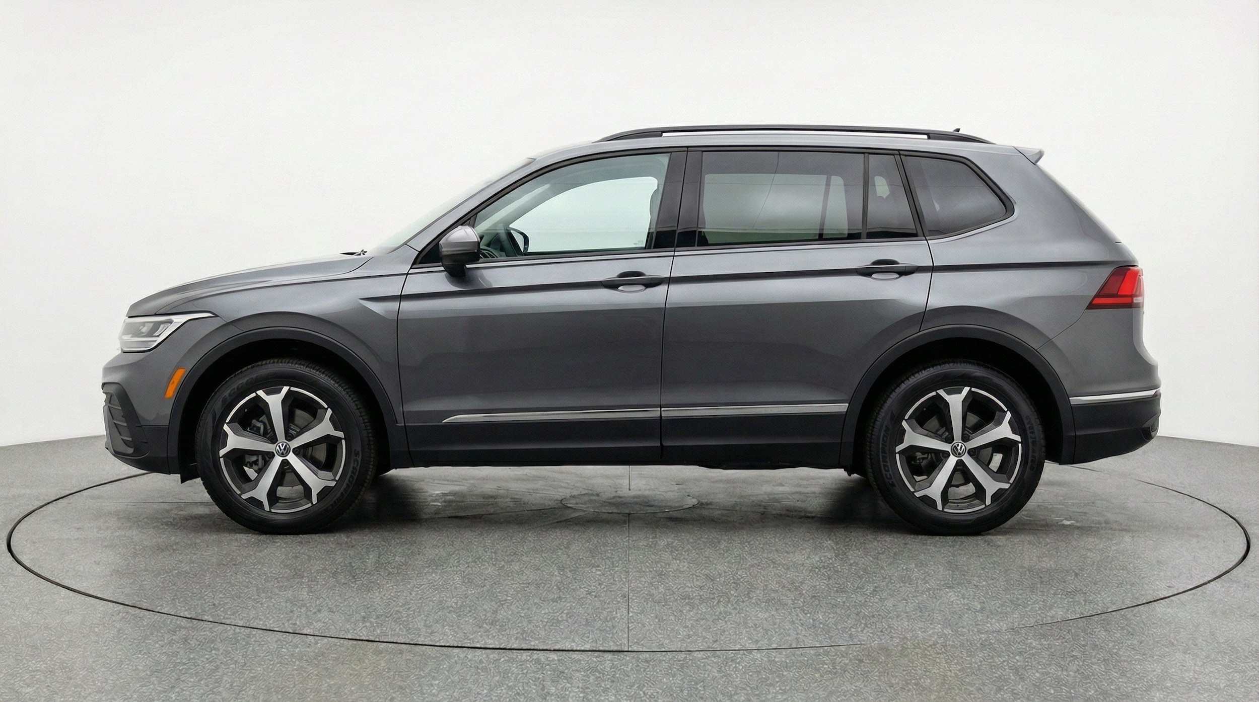 Thumbnail: 2026 Volkswagen Tiguan - 5