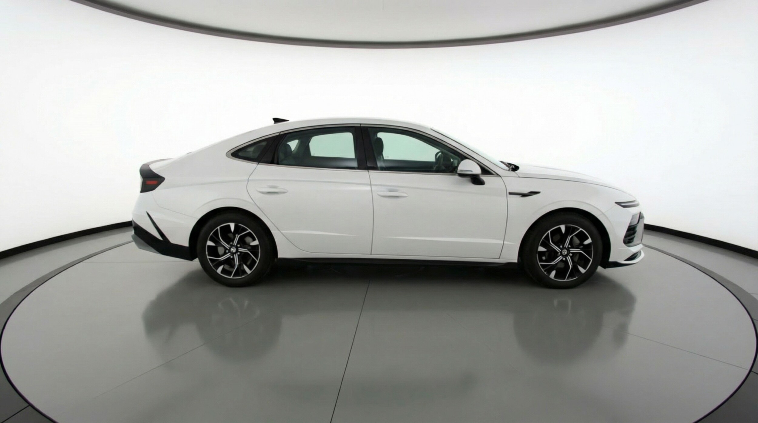 Thumbnail: 2025 Hyundai Sonata - 8