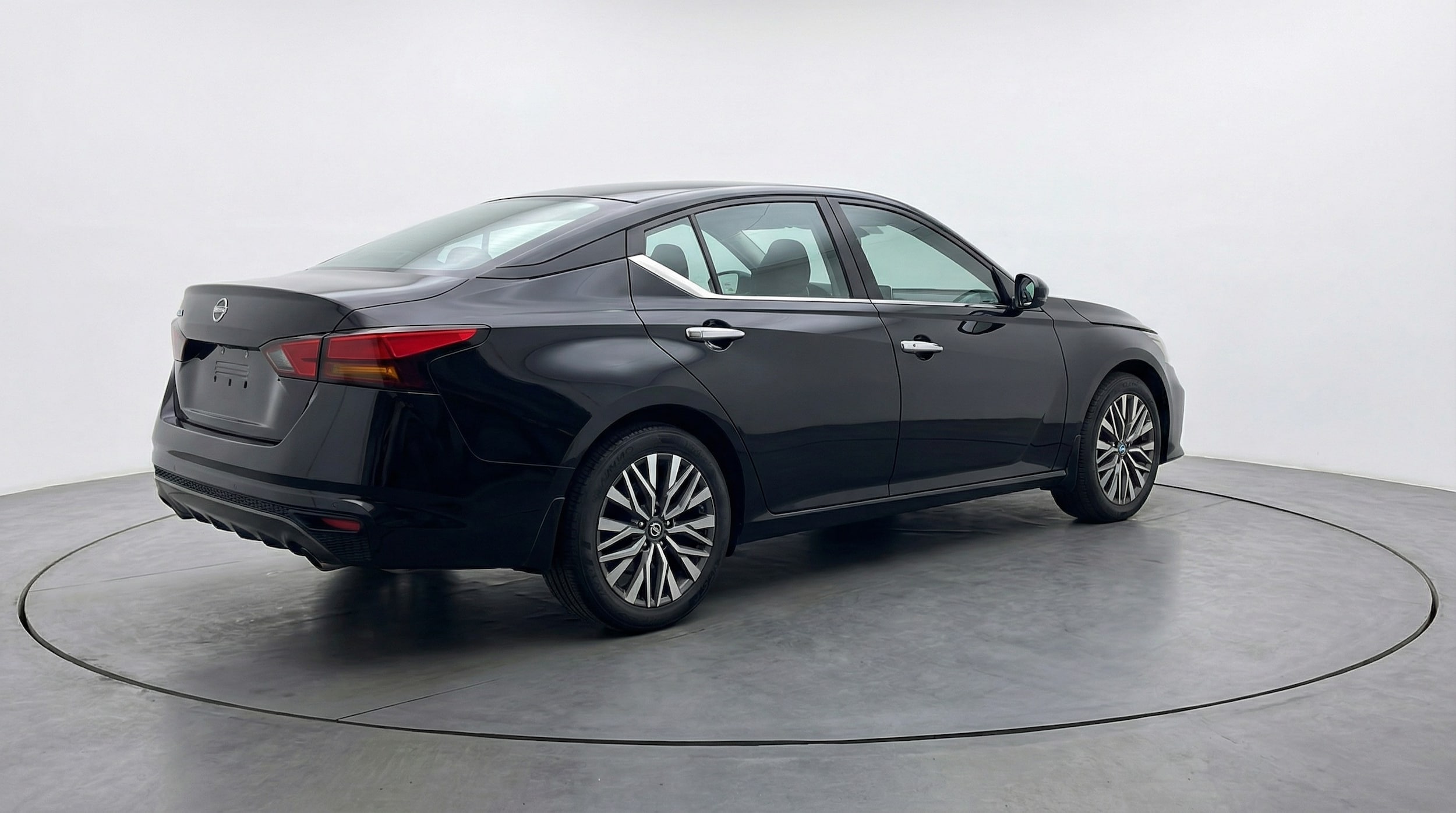 Thumbnail: 2025 Nissan Altima - 7