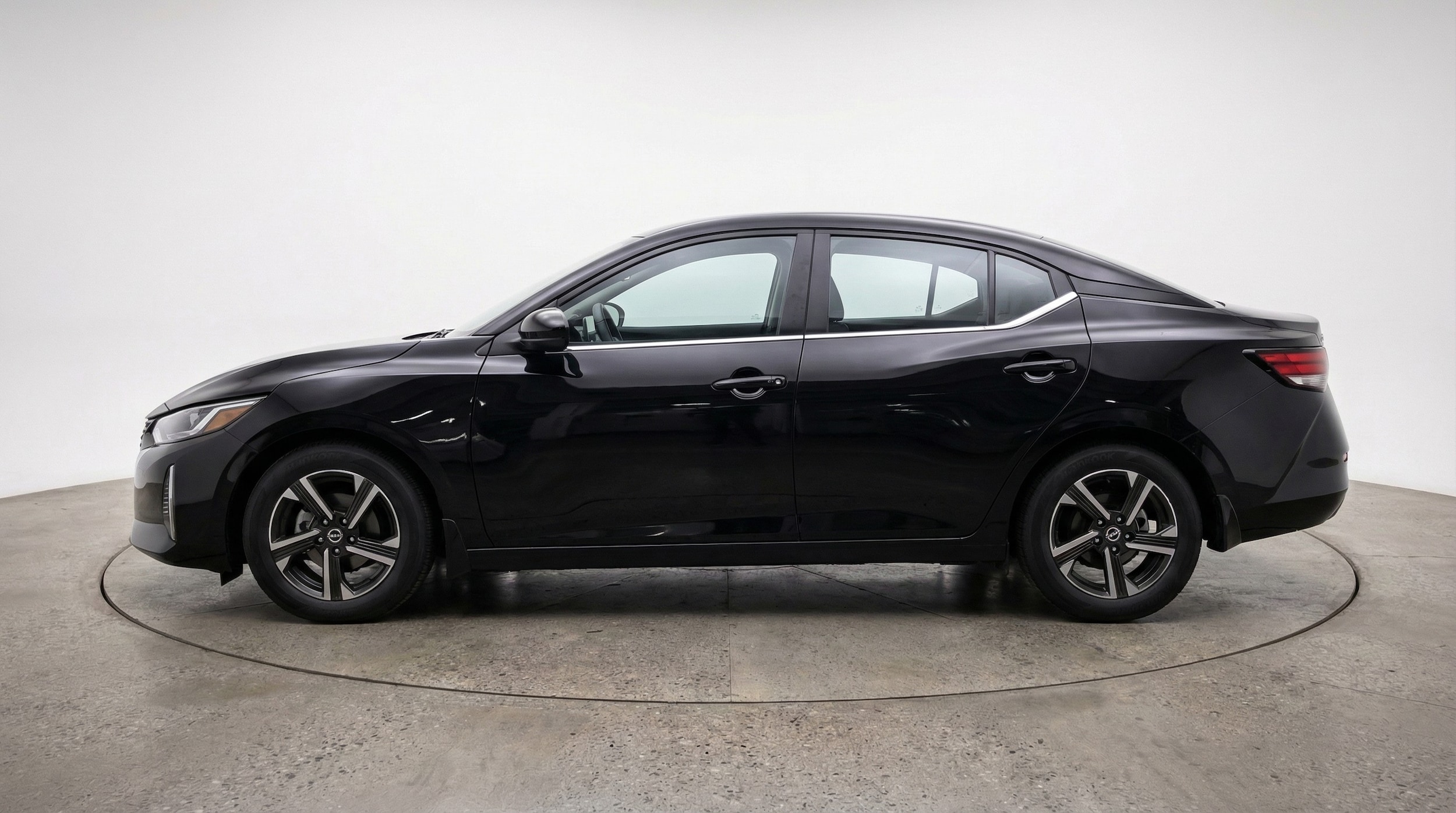 Thumbnail: 2025 Nissan Sentra - 4