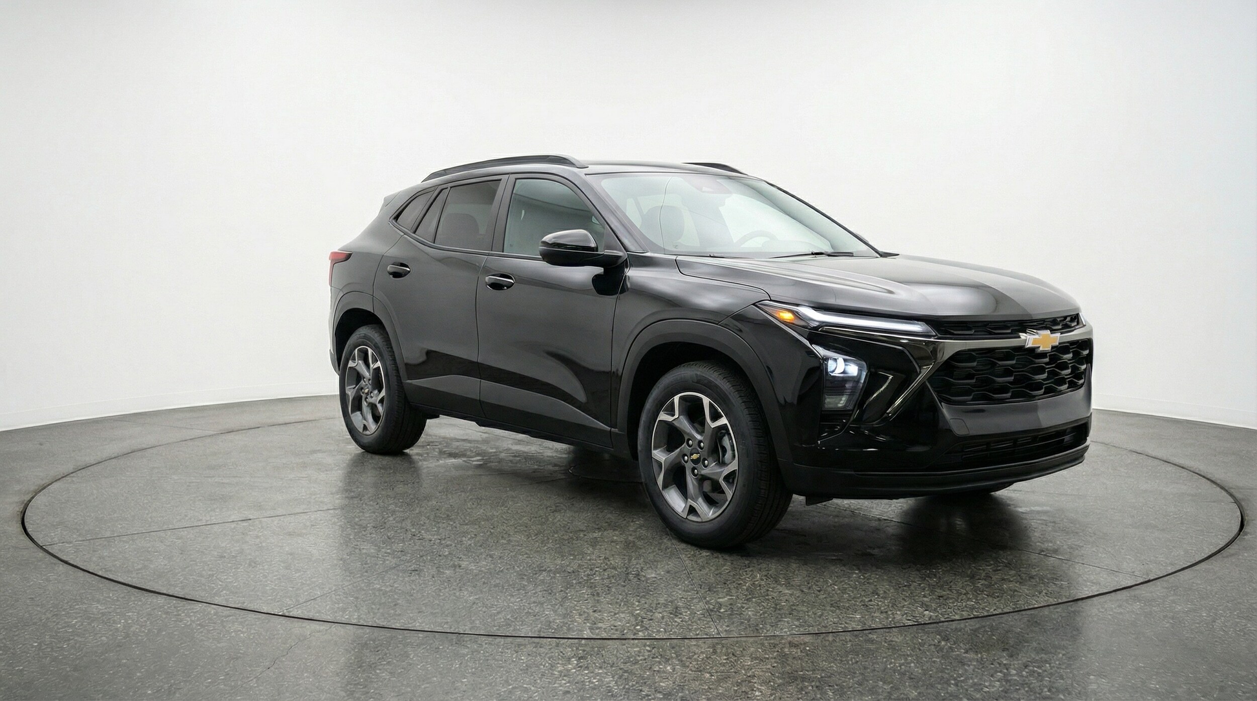 Thumbnail: 2025 Chevrolet Trax - 1