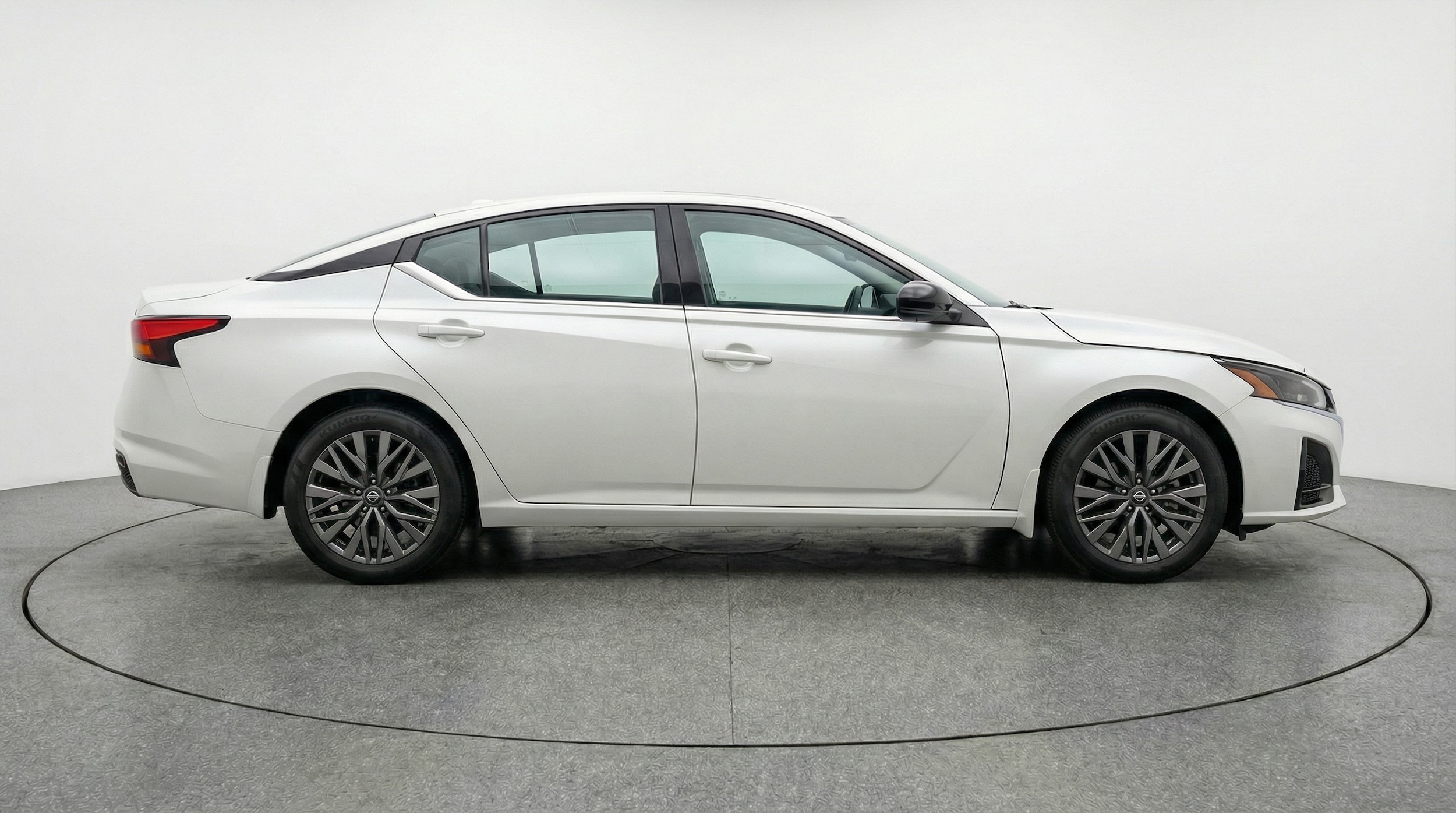 Thumbnail: 2025 Nissan Altima - 8