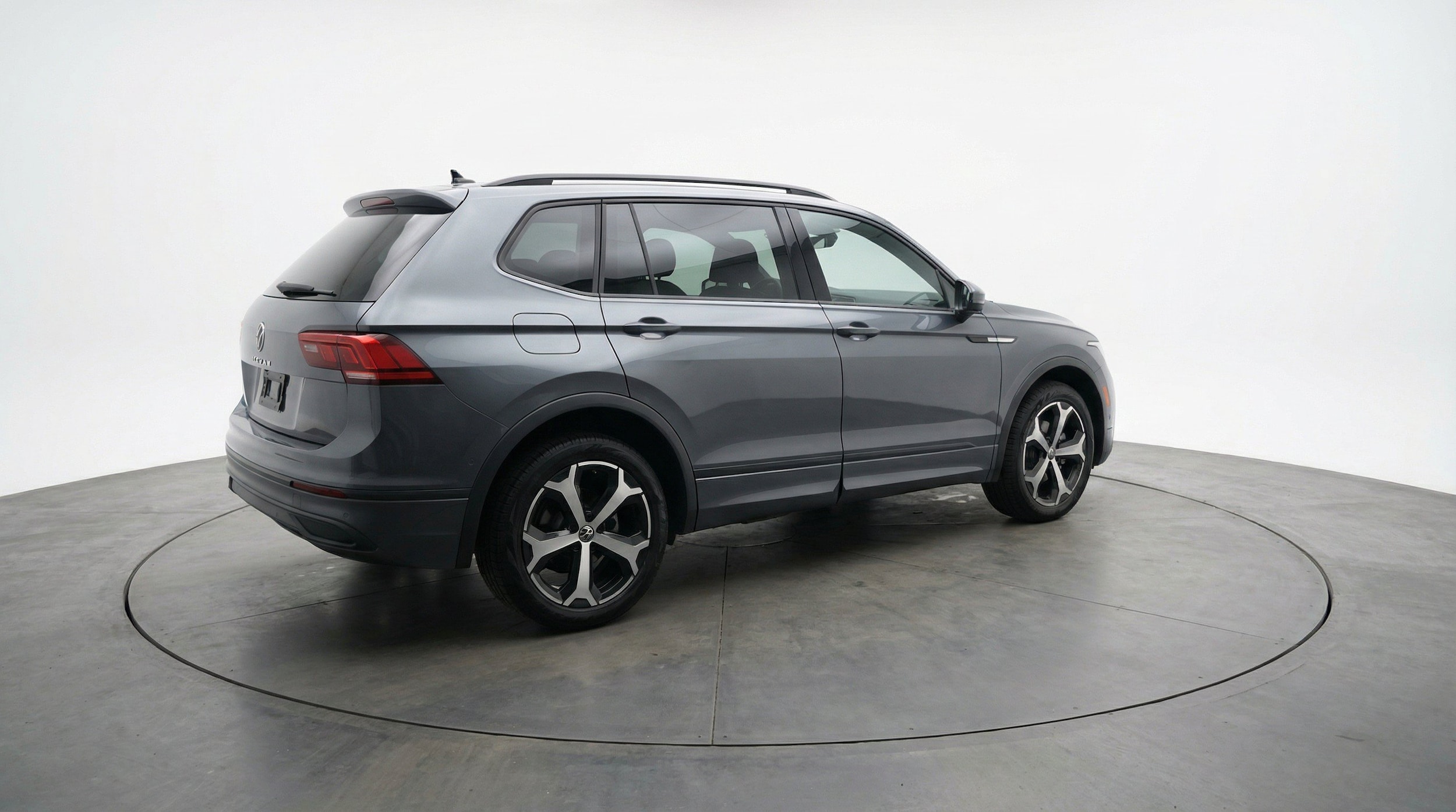 Thumbnail: 2026 Volkswagen Tiguan - 9