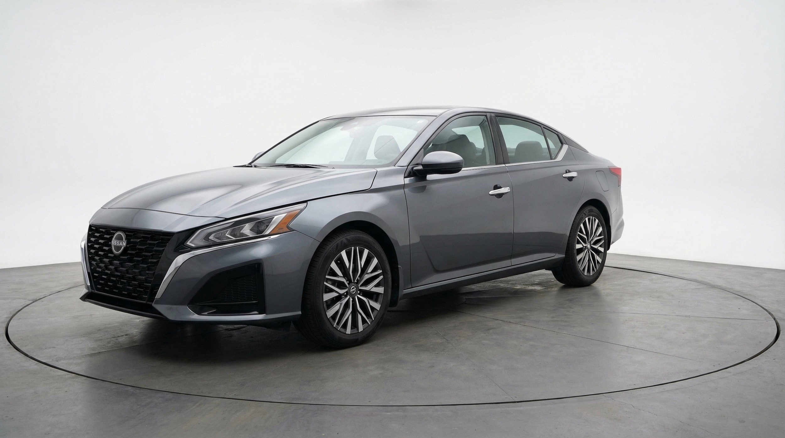 Thumbnail: 2025 Nissan Altima - 3