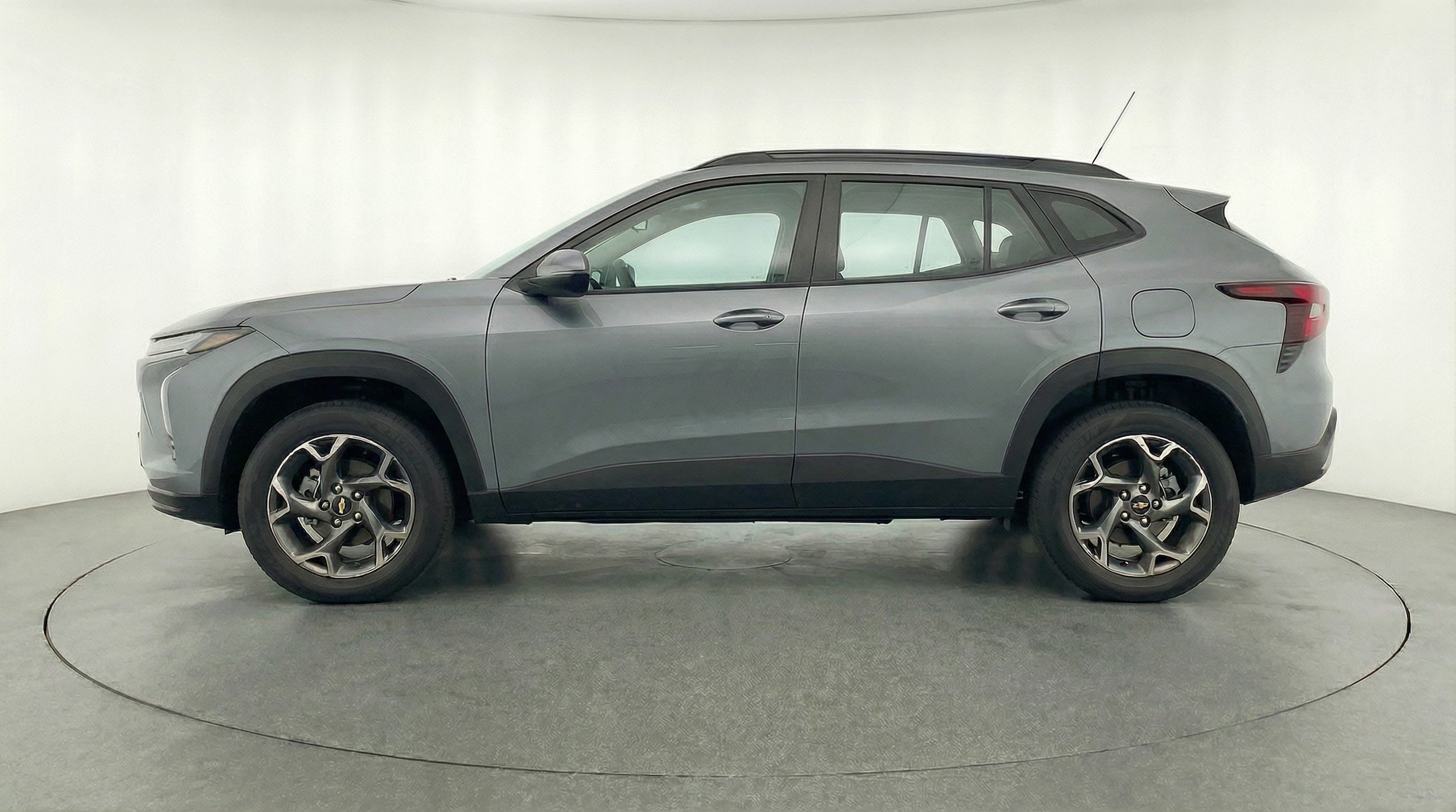 Thumbnail: 2025 Chevrolet Trax - 4