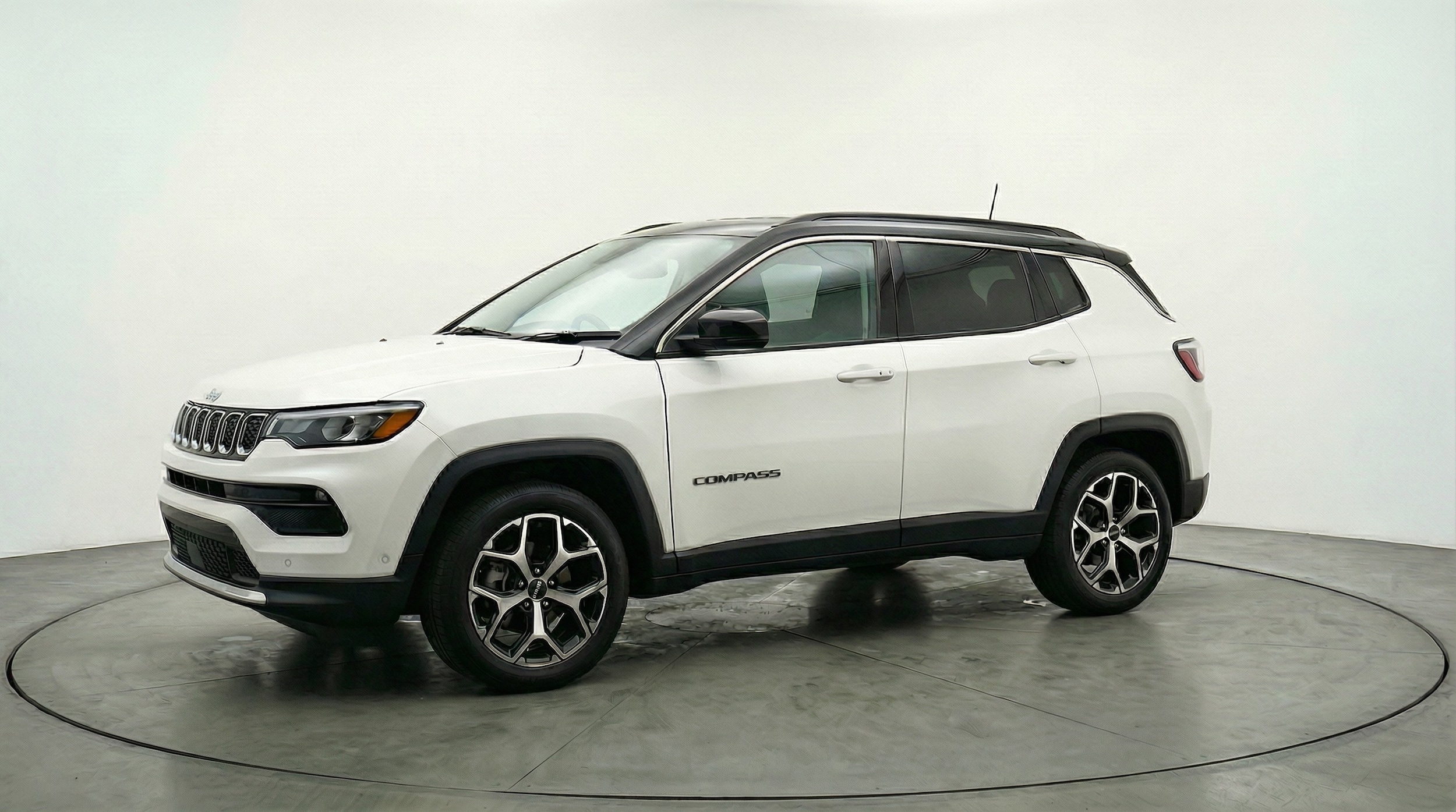 Thumbnail: 2025 Jeep Compass - 3
