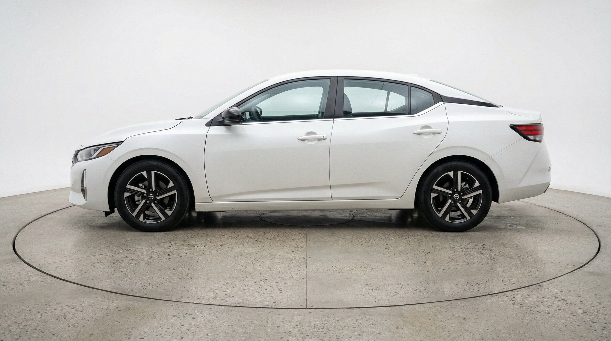 Thumbnail: 2025 Nissan Sentra - 5