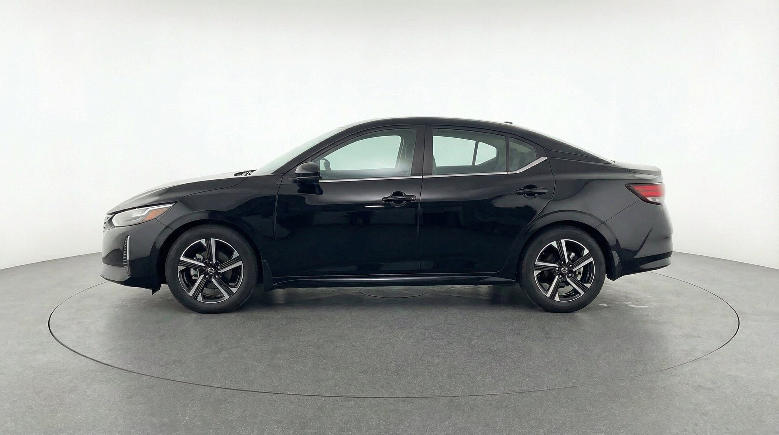 Thumbnail: 2025 Nissan Sentra - 5