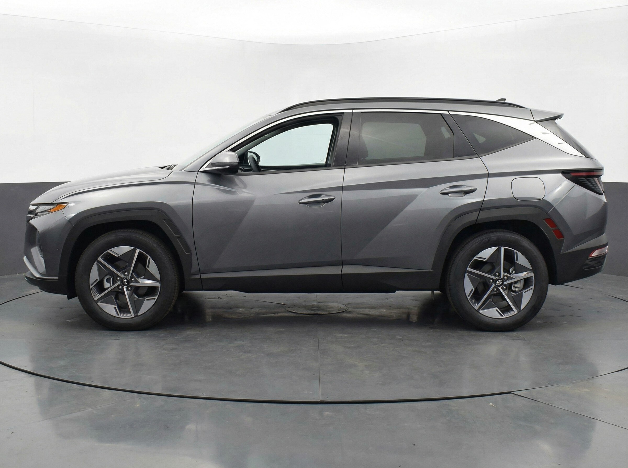 Thumbnail: 2025 Hyundai Tucson - 4