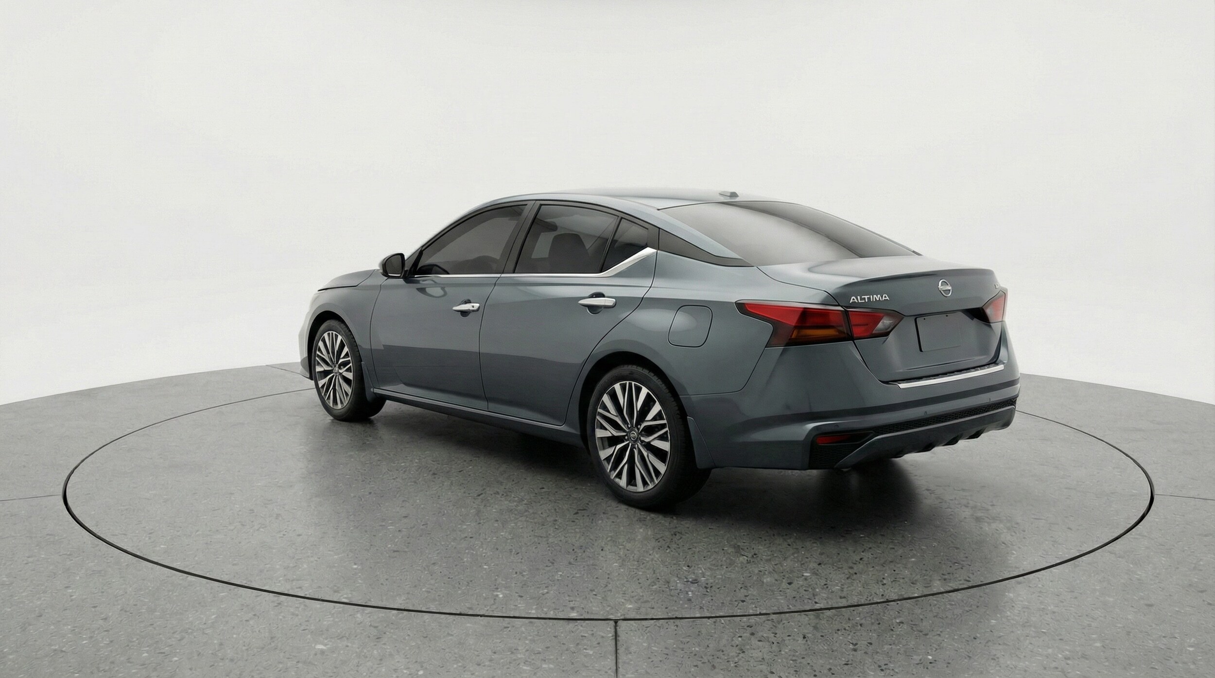 Thumbnail: 2025 Nissan Altima - 5