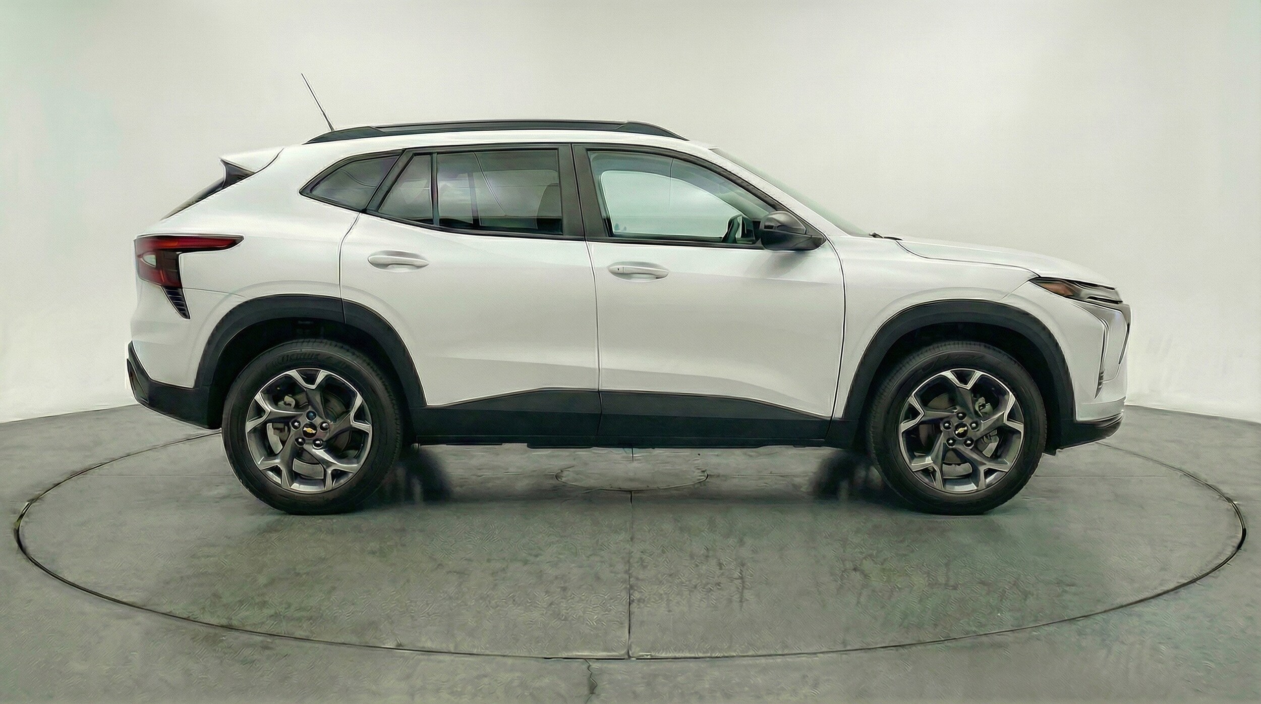 Thumbnail: 2025 Chevrolet Trax - 11