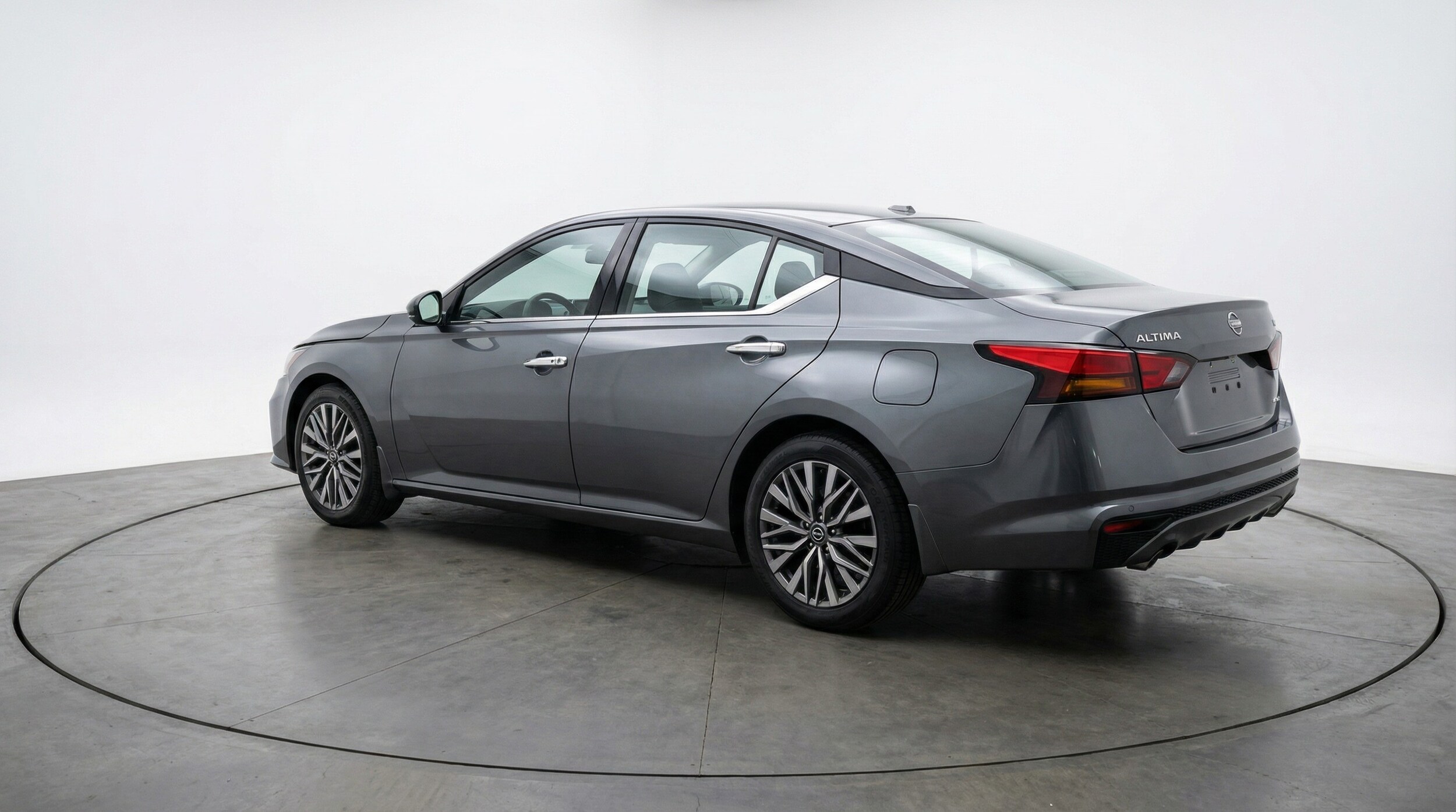 Thumbnail: 2025 Nissan Altima - 5