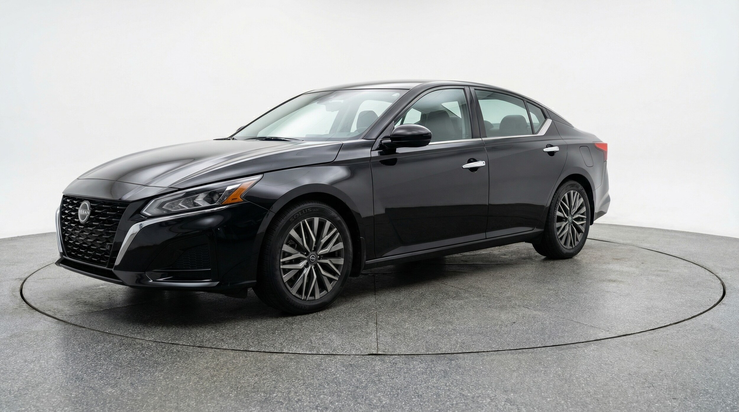 Thumbnail: 2025 Nissan Altima - 3