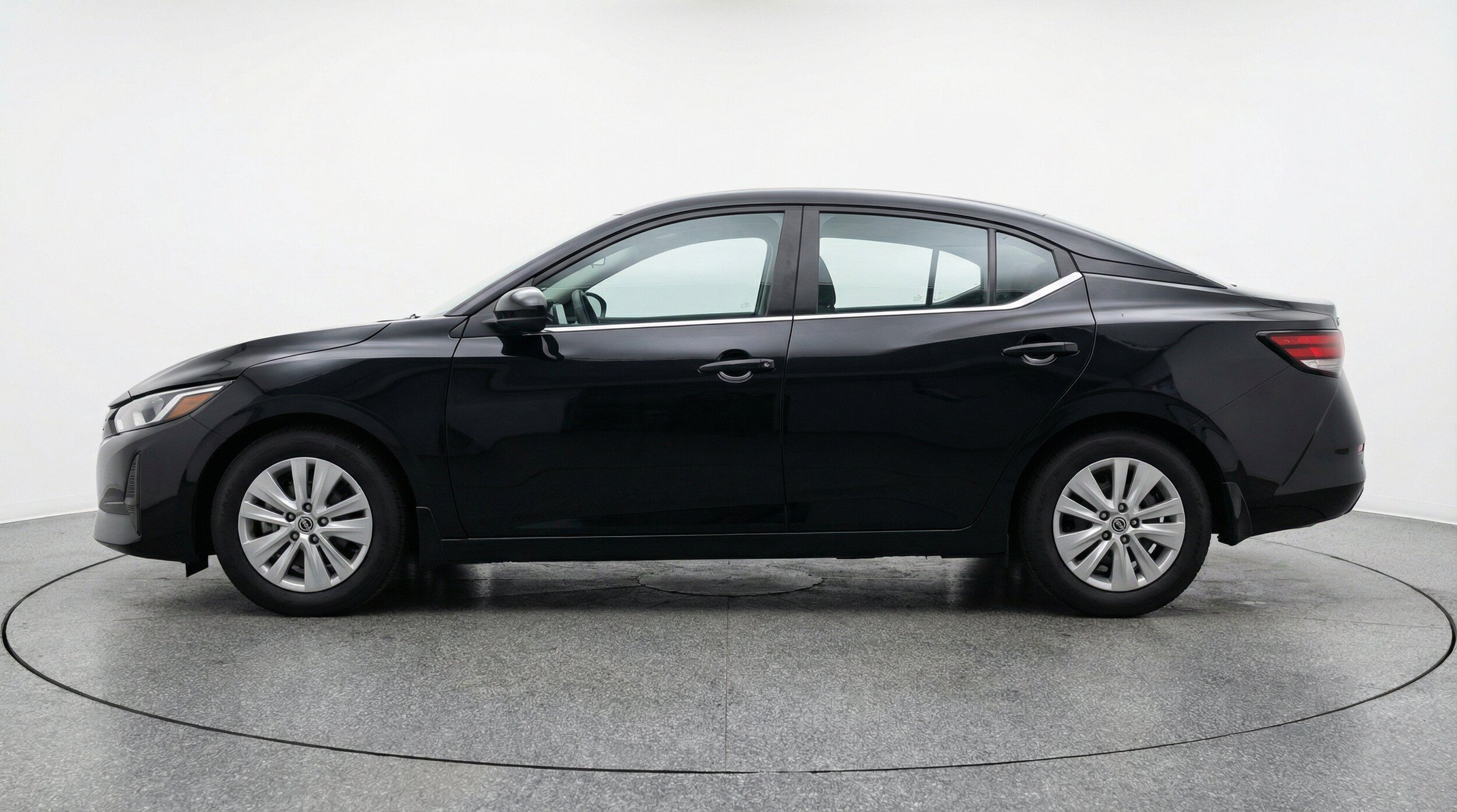 Thumbnail: 2025 Nissan Sentra - 5