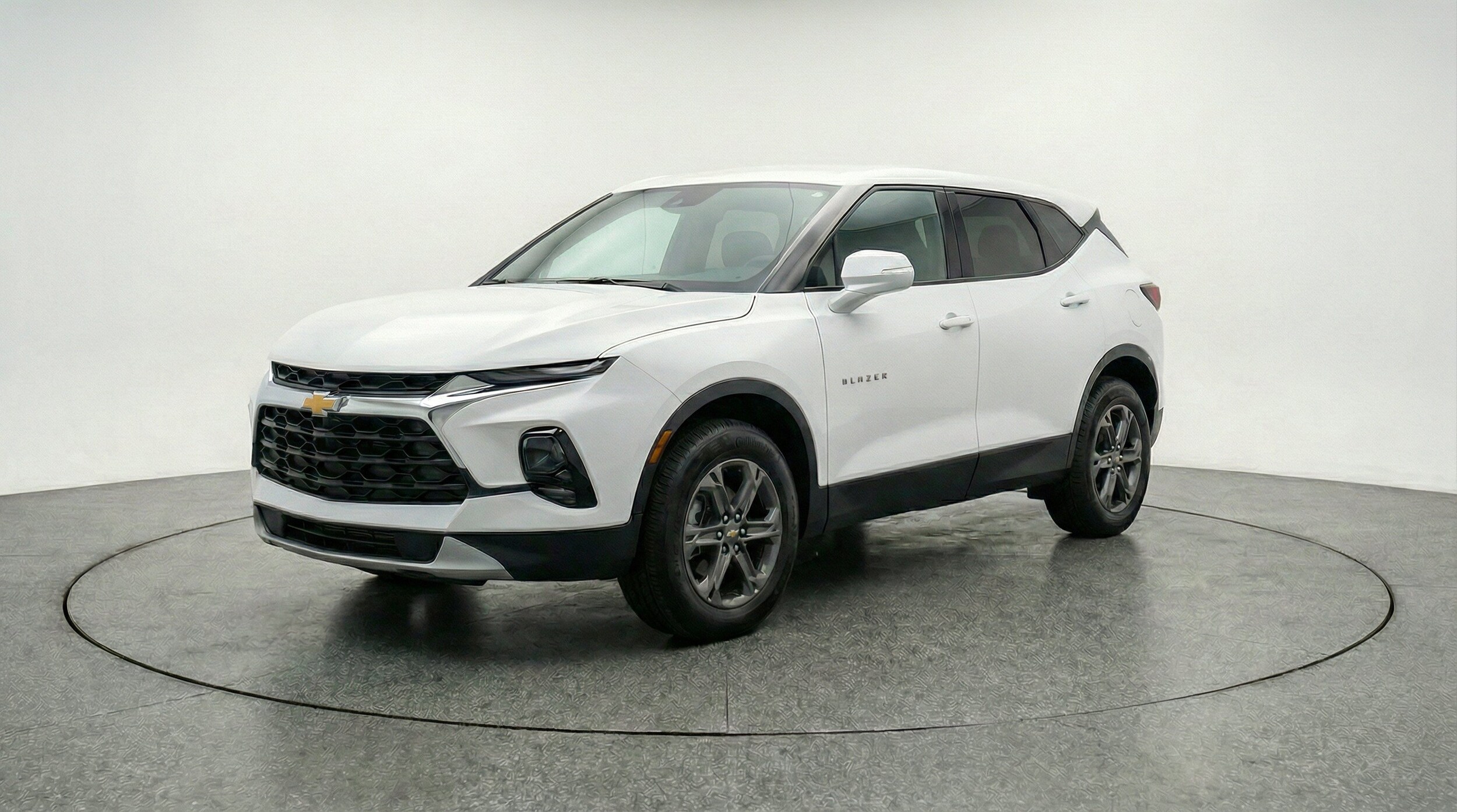 Thumbnail: 2026 Chevrolet Blazer - 3
