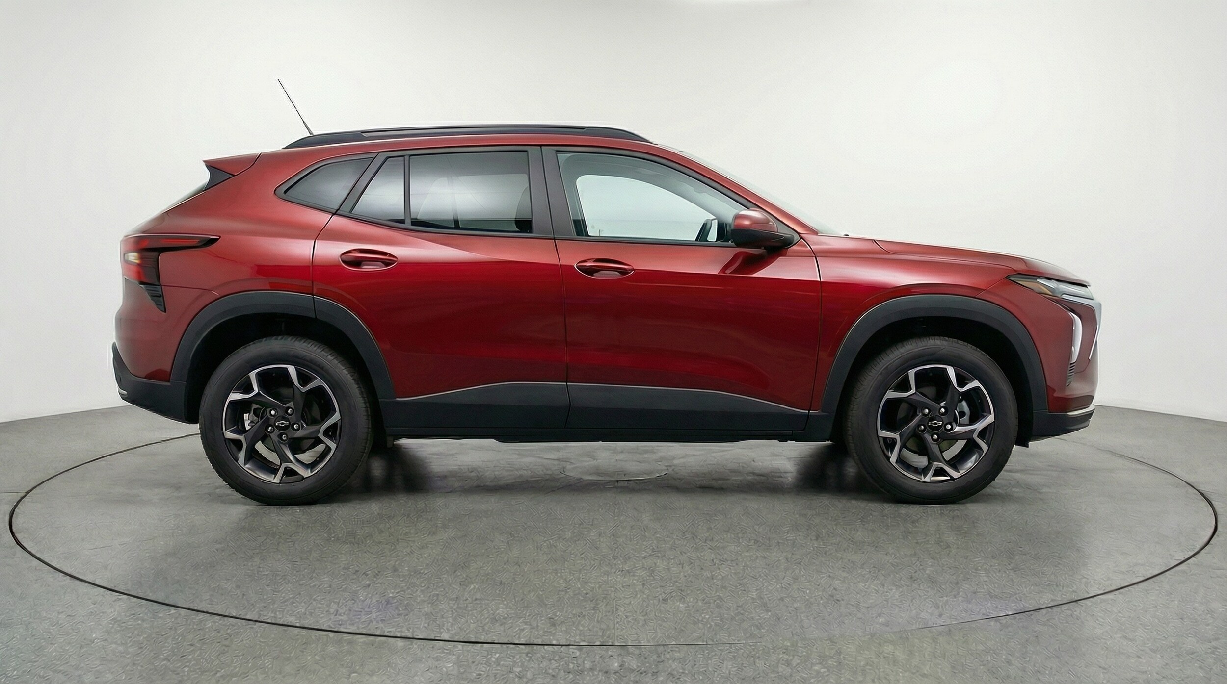 Thumbnail: 2025 Chevrolet Trax - 8