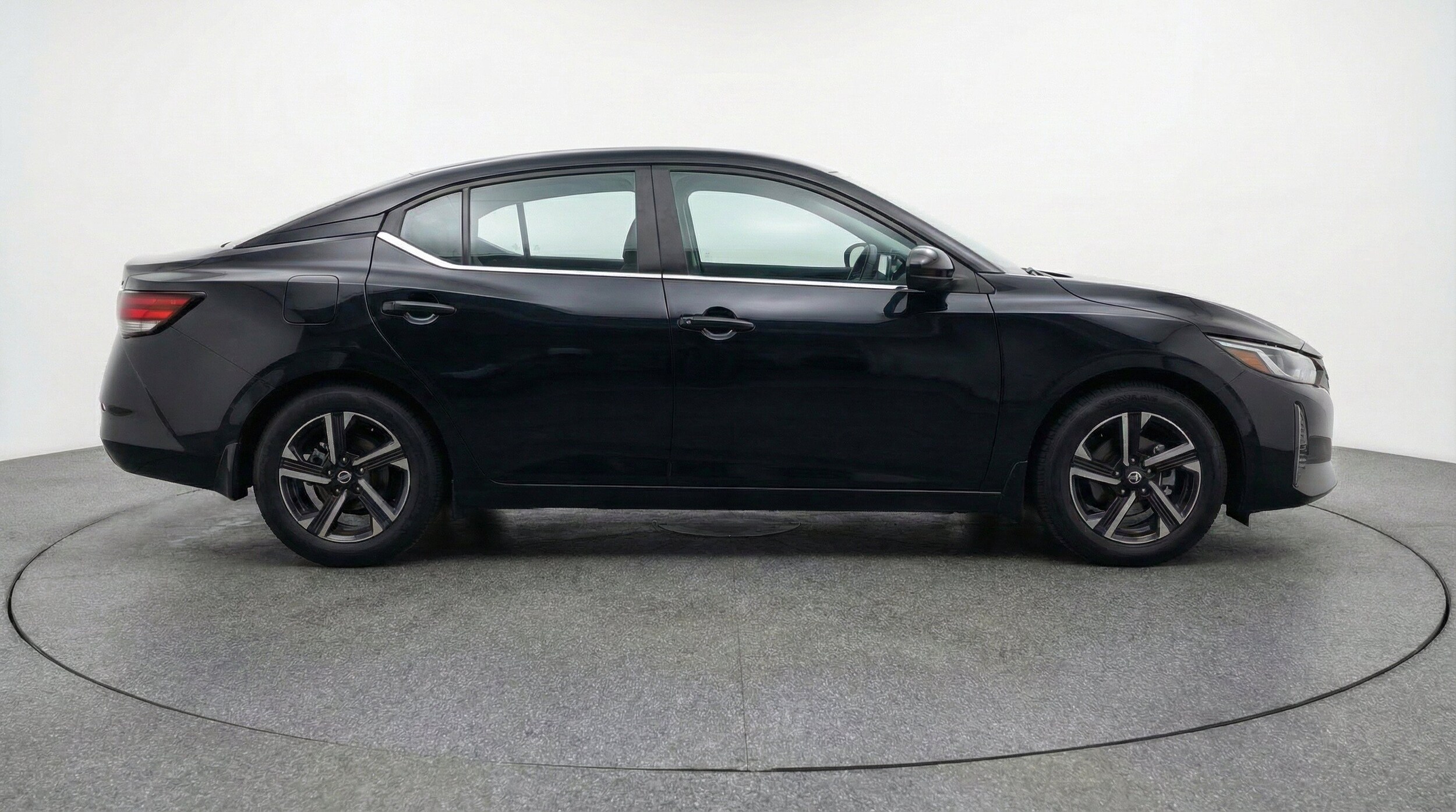 Thumbnail: 2025 Nissan Sentra - 11