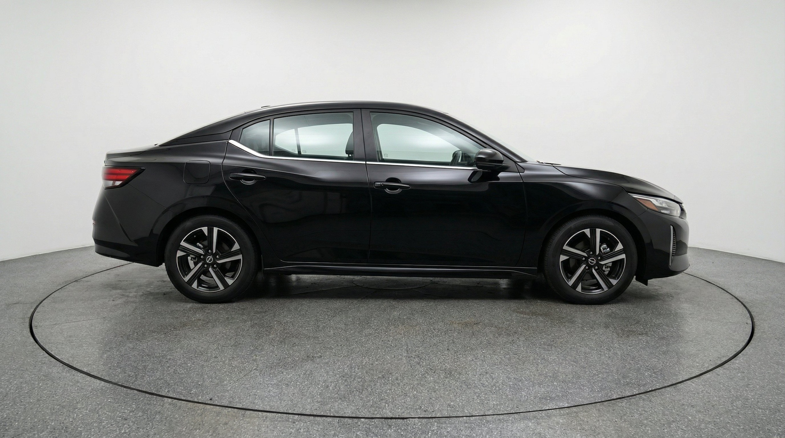 Thumbnail: 2025 Nissan Sentra - 10